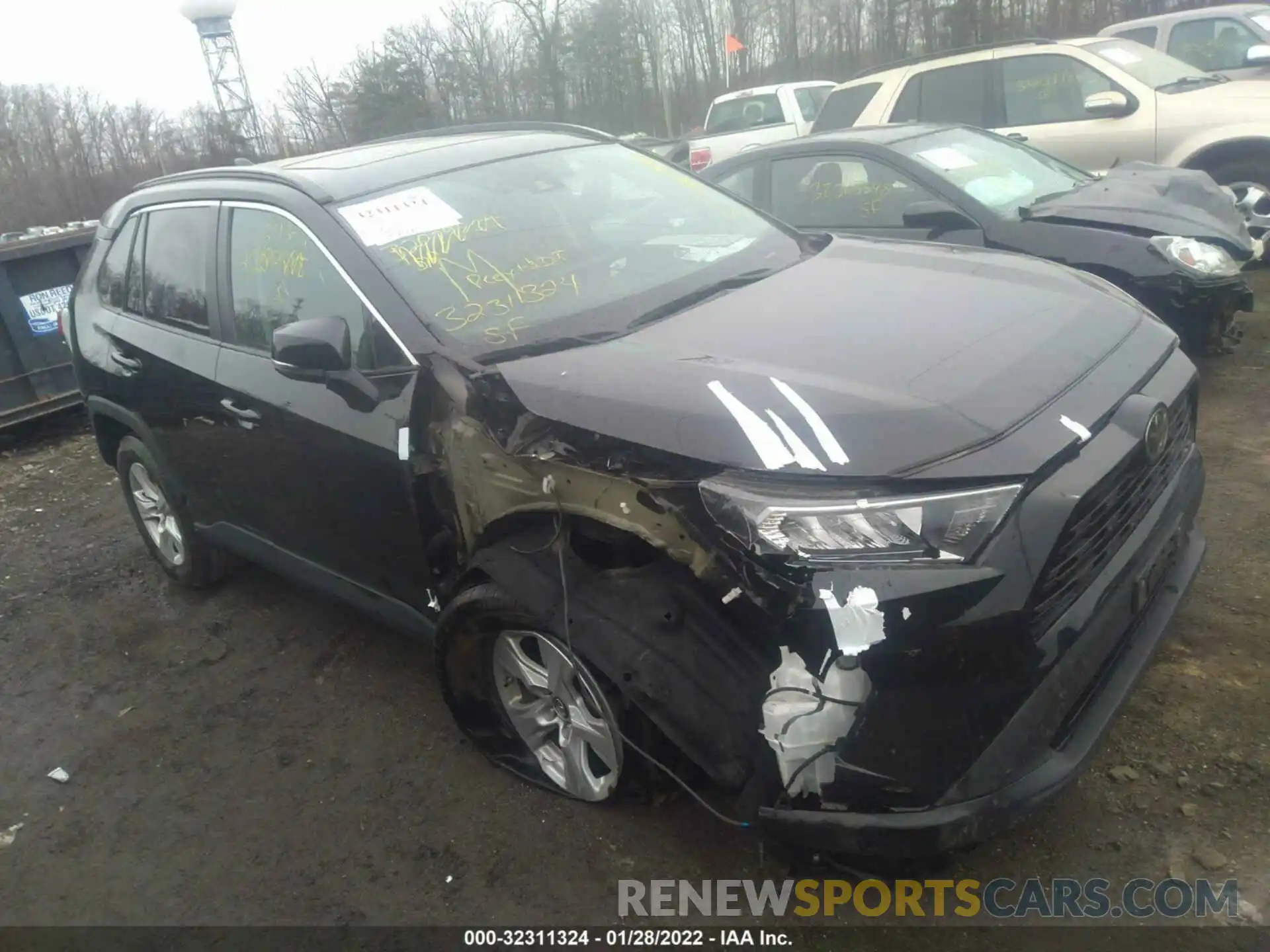 1 Photograph of a damaged car 2T3P1RFV8KC052110 TOYOTA RAV4 2019