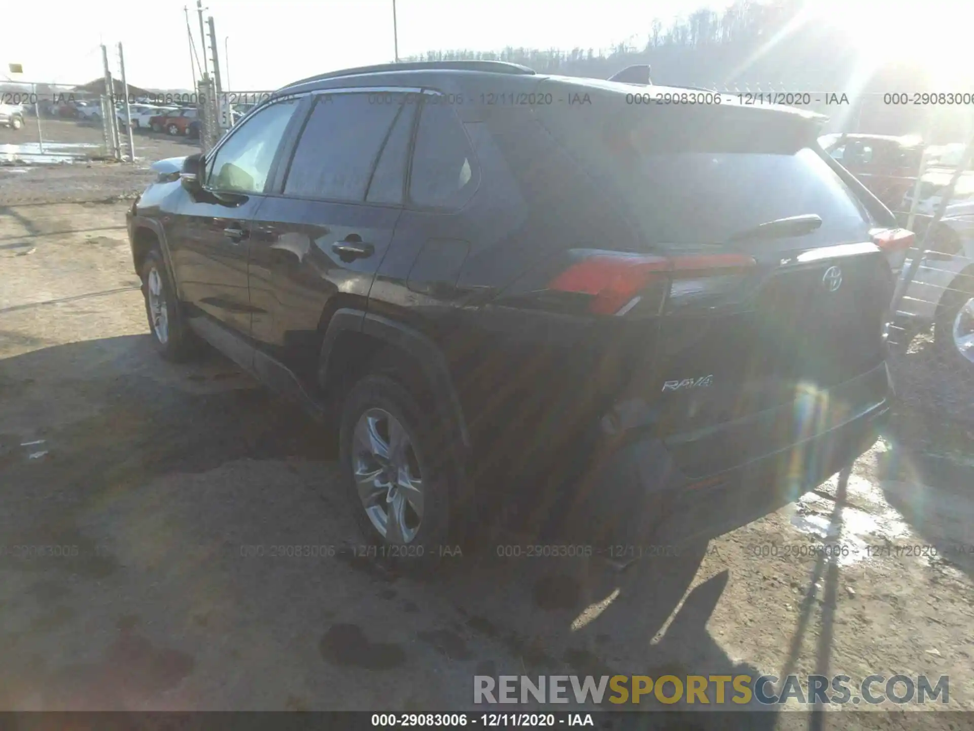 3 Photograph of a damaged car 2T3P1RFV8KC052253 TOYOTA RAV4 2019