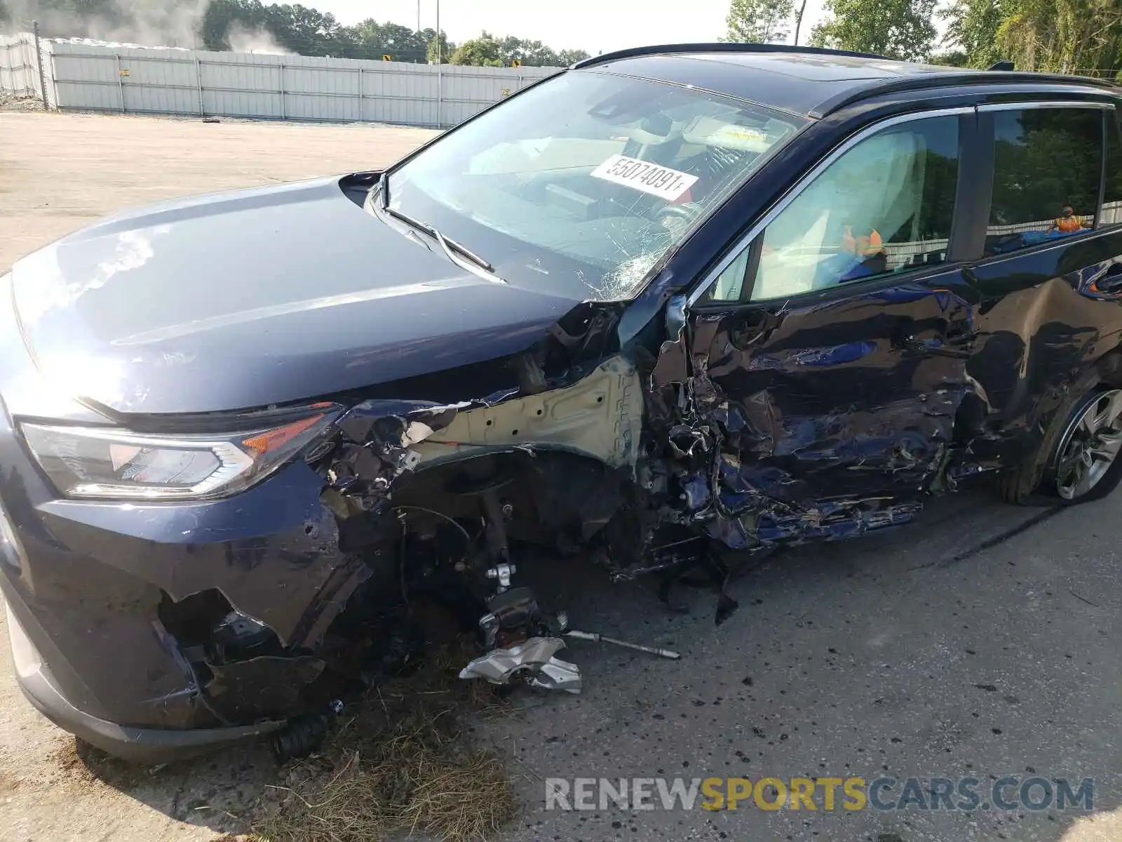 9 Photograph of a damaged car 2T3P1RFV8KC054617 TOYOTA RAV4 2019