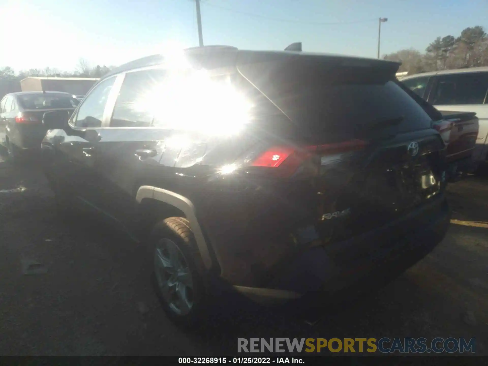 3 Photograph of a damaged car 2T3P1RFV8KC058151 TOYOTA RAV4 2019