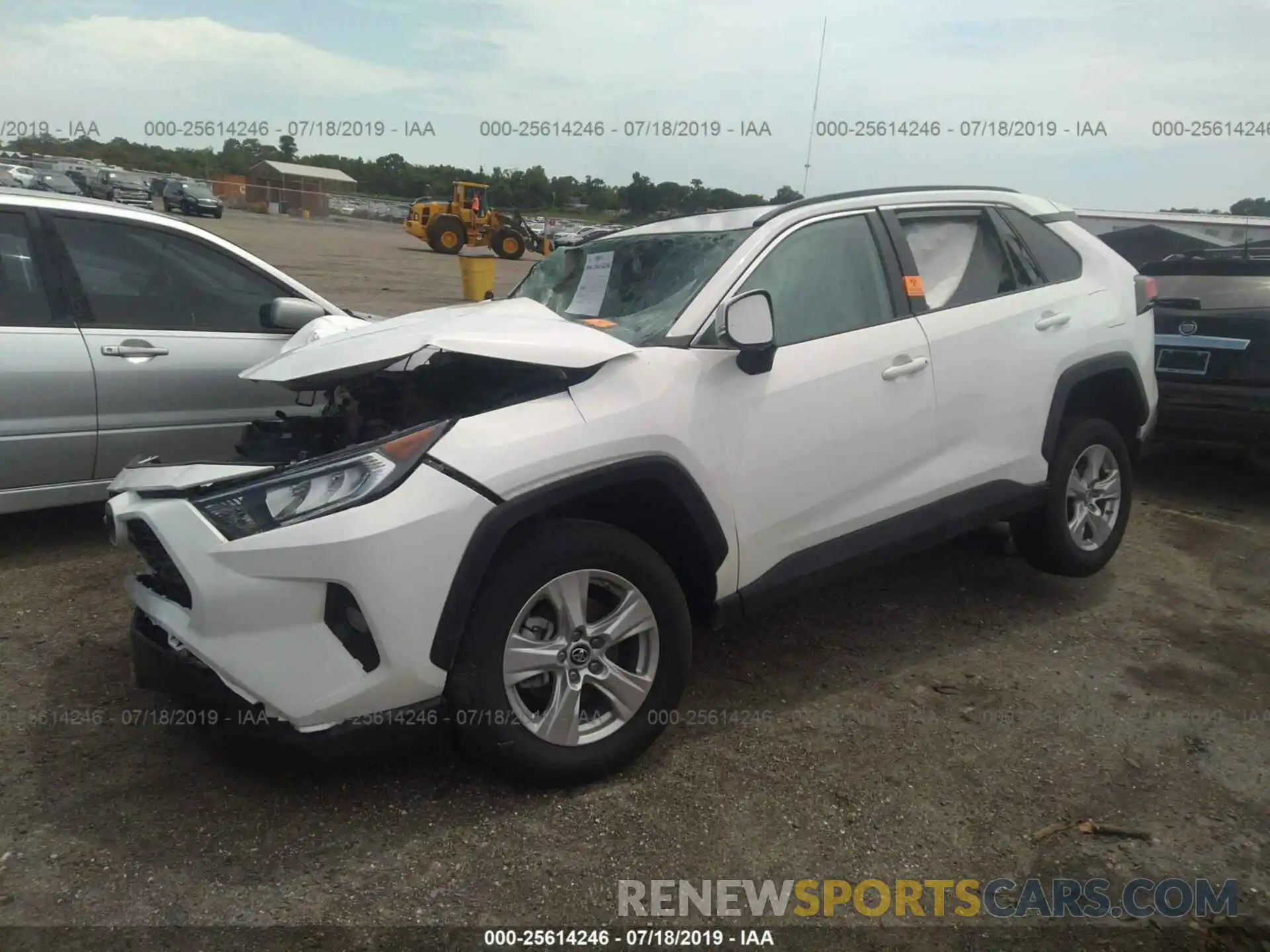 2 Фотография поврежденного автомобиля 2T3P1RFV8KW006811 TOYOTA RAV4 2019