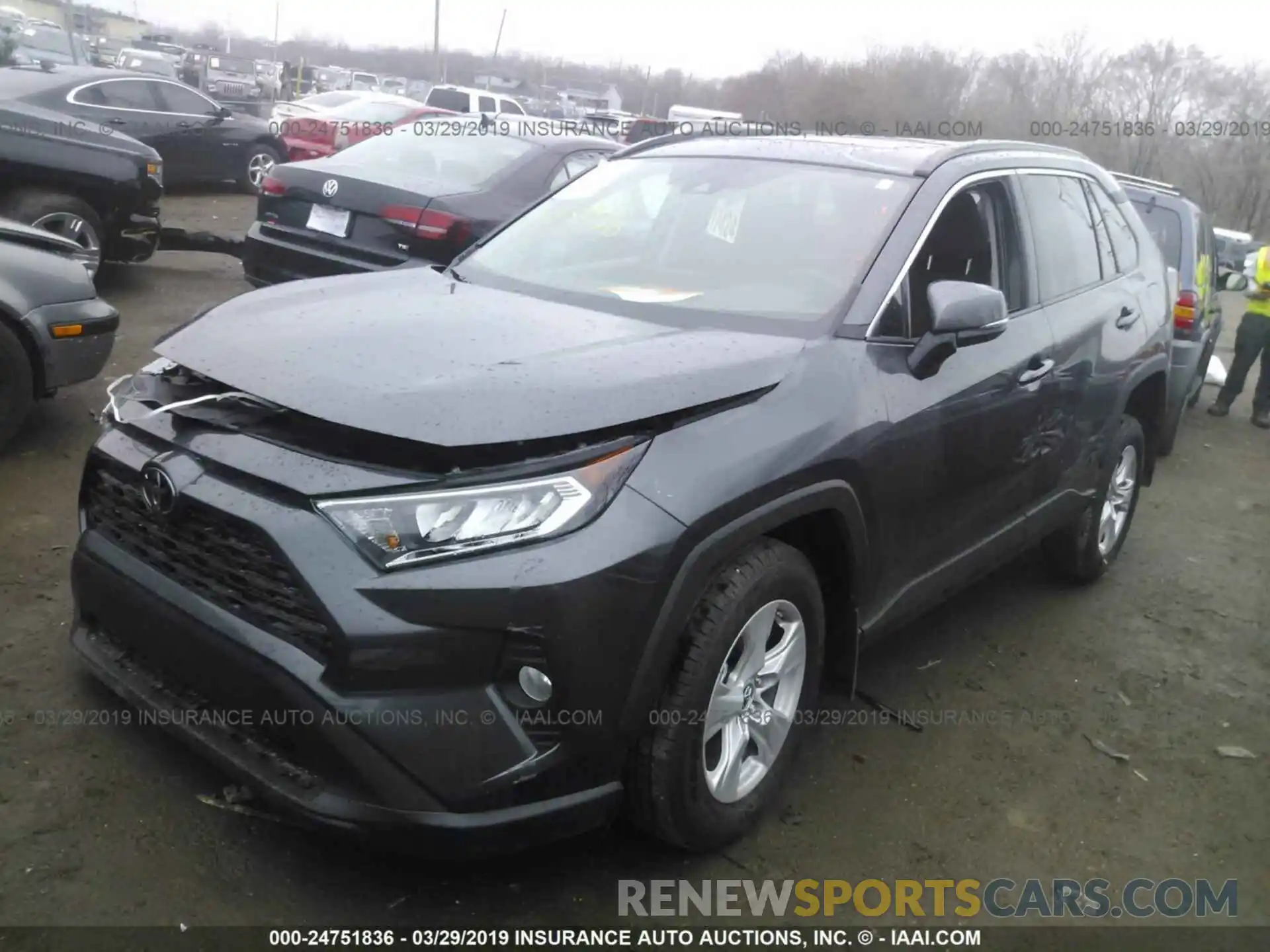 2 Photograph of a damaged car 2T3P1RFV8KW010163 TOYOTA RAV4 2019