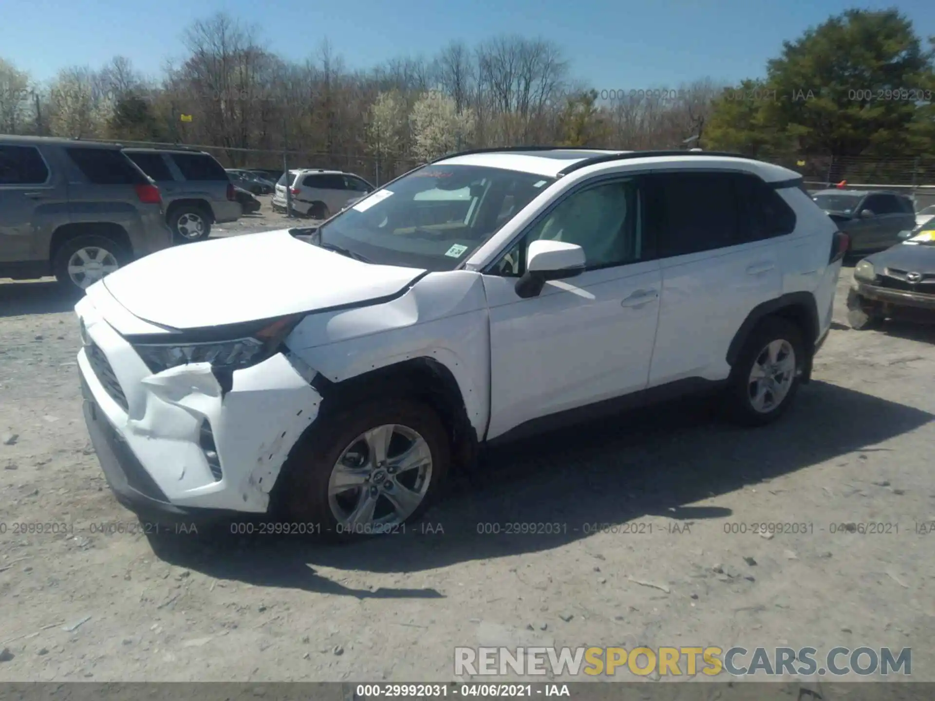 2 Photograph of a damaged car 2T3P1RFV8KW027335 TOYOTA RAV4 2019