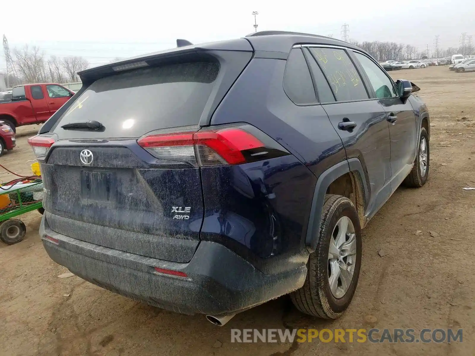 4 Photograph of a damaged car 2T3P1RFV8KW029103 TOYOTA RAV4 2019