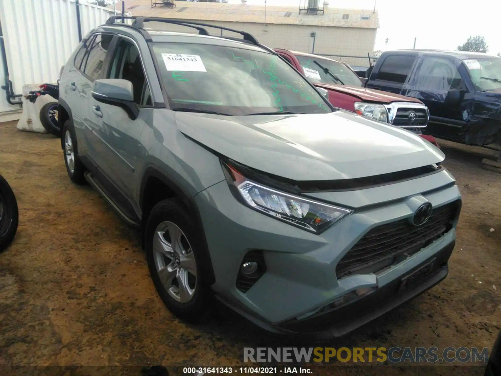 1 Фотография поврежденного автомобиля 2T3P1RFV8KW038383 TOYOTA RAV4 2019