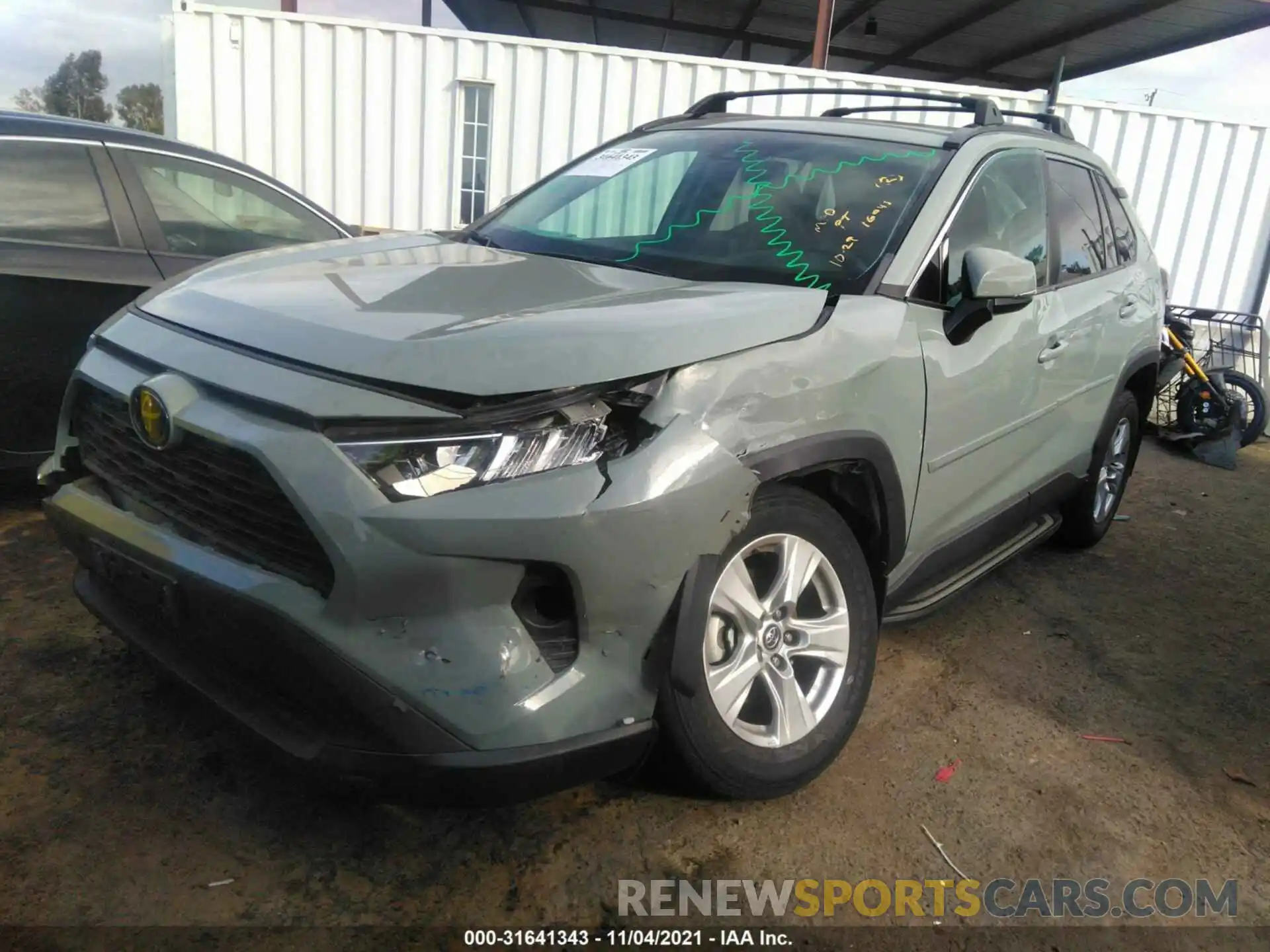 2 Фотография поврежденного автомобиля 2T3P1RFV8KW038383 TOYOTA RAV4 2019