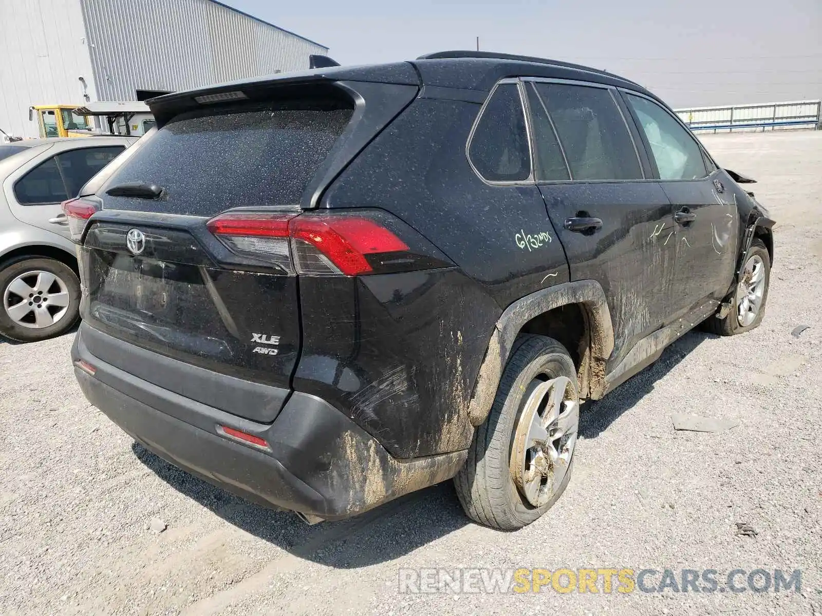 4 Photograph of a damaged car 2T3P1RFV8KW039212 TOYOTA RAV4 2019