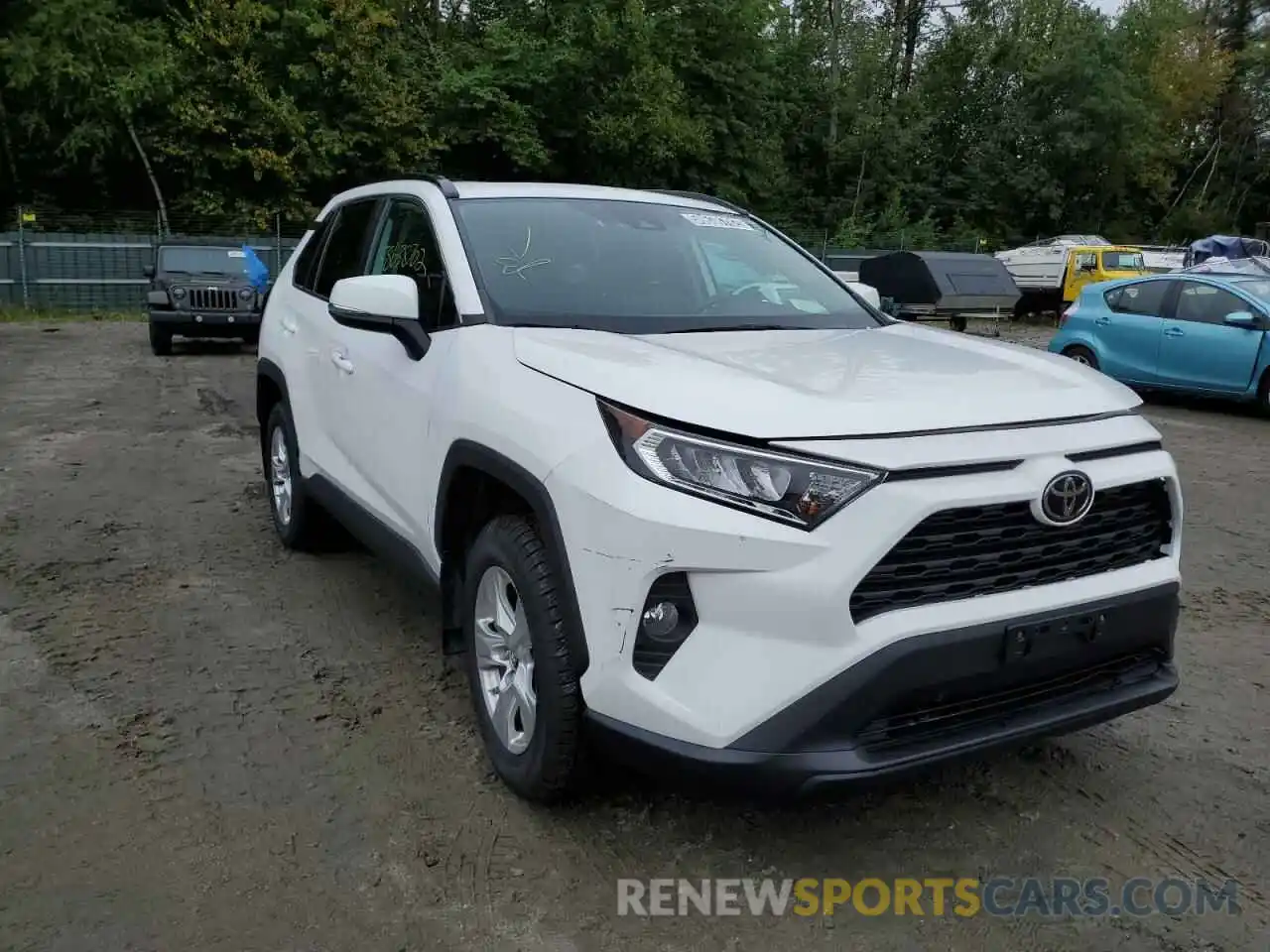 1 Photograph of a damaged car 2T3P1RFV8KW052722 TOYOTA RAV4 2019