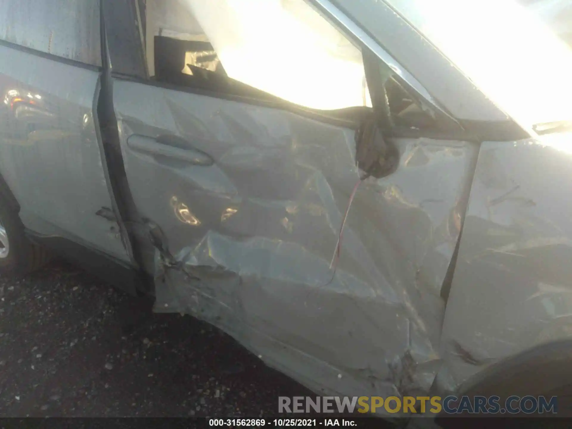 6 Photograph of a damaged car 2T3P1RFV8KW052834 TOYOTA RAV4 2019