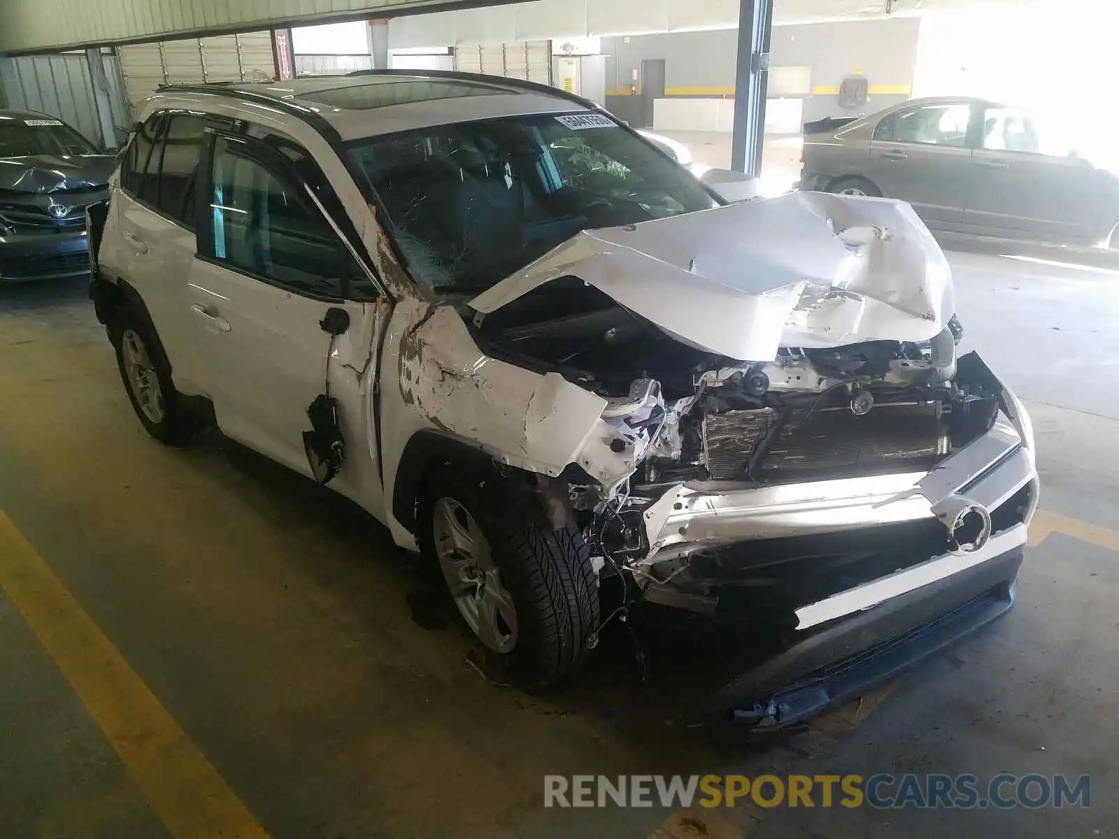 9 Photograph of a damaged car 2T3P1RFV8KW056155 TOYOTA RAV4 2019