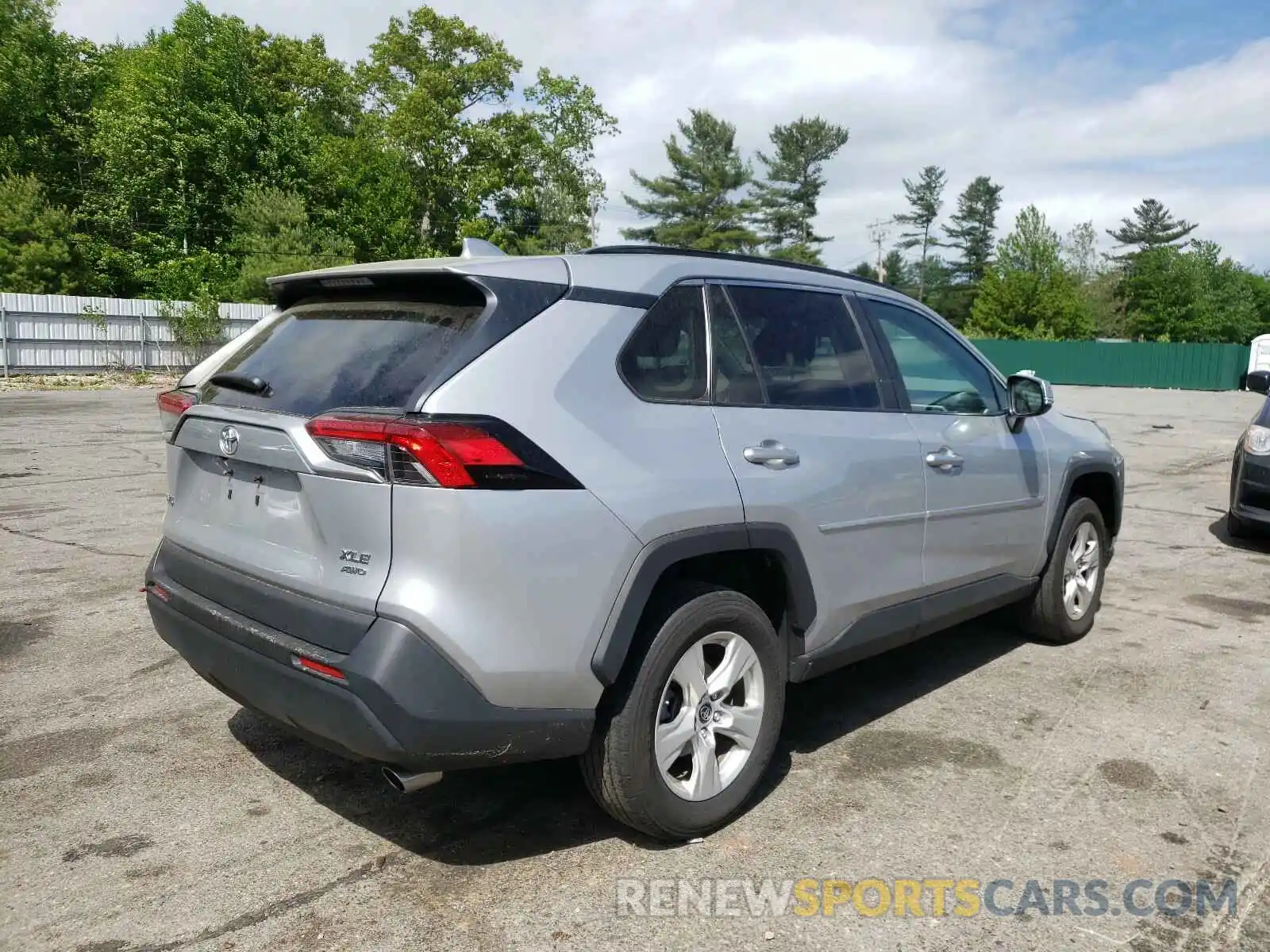 4 Photograph of a damaged car 2T3P1RFV8KW058973 TOYOTA RAV4 2019