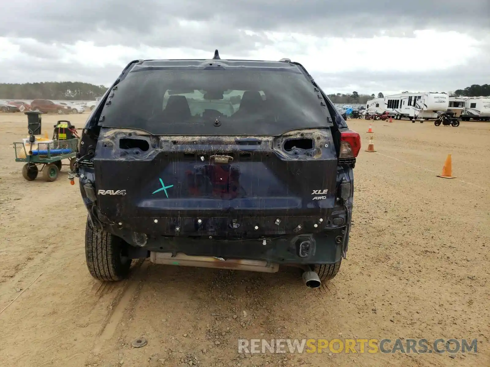 9 Photograph of a damaged car 2T3P1RFV8KW062781 TOYOTA RAV4 2019