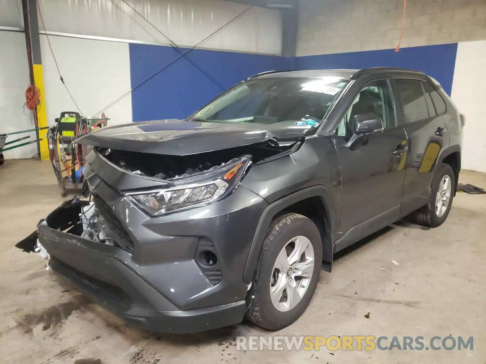 2 Photograph of a damaged car 2T3P1RFV8KW078091 TOYOTA RAV4 2019