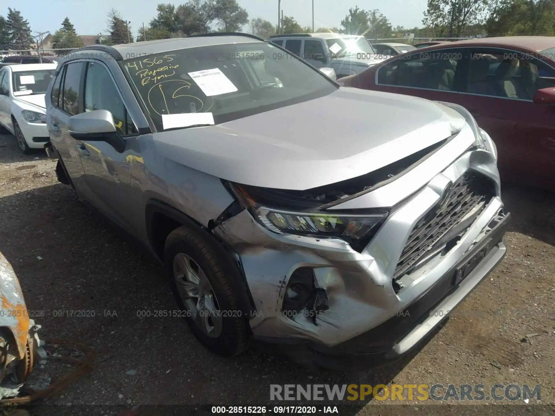 1 Photograph of a damaged car 2T3P1RFV8KW081251 TOYOTA RAV4 2019