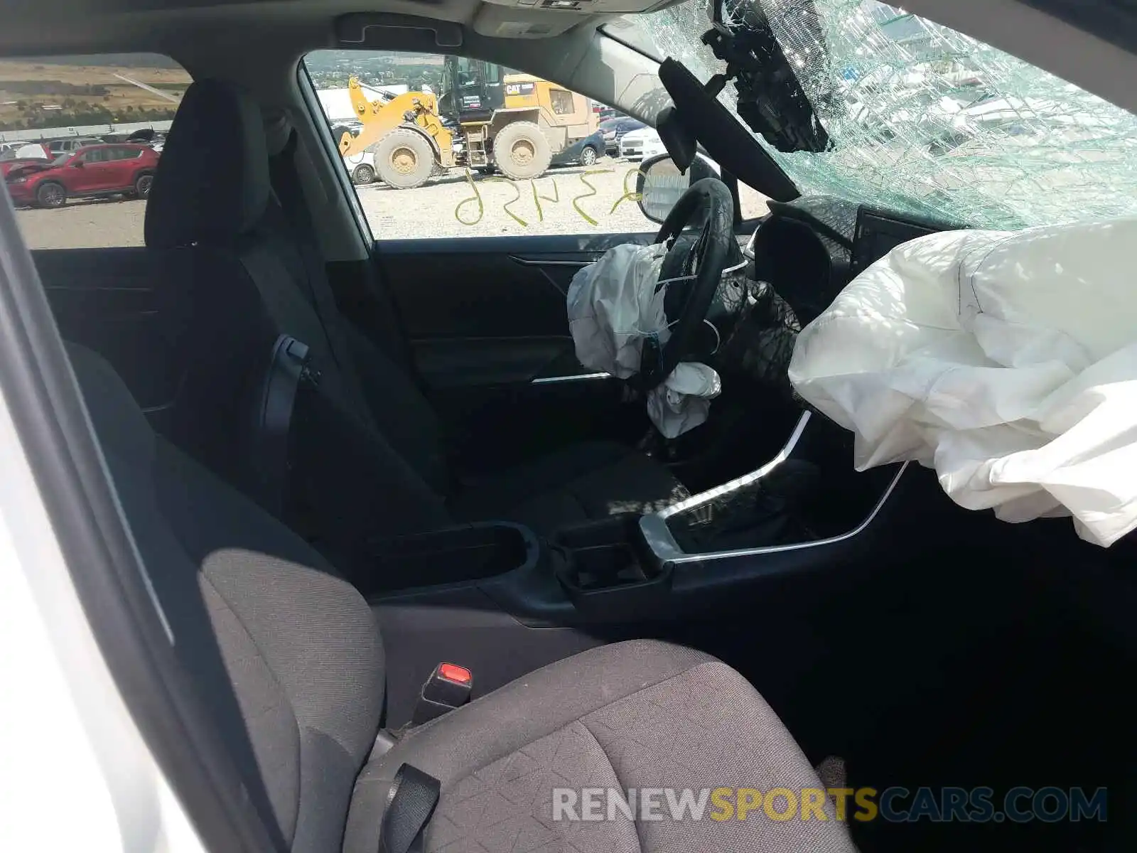 5 Photograph of a damaged car 2T3P1RFV9KC008407 TOYOTA RAV4 2019