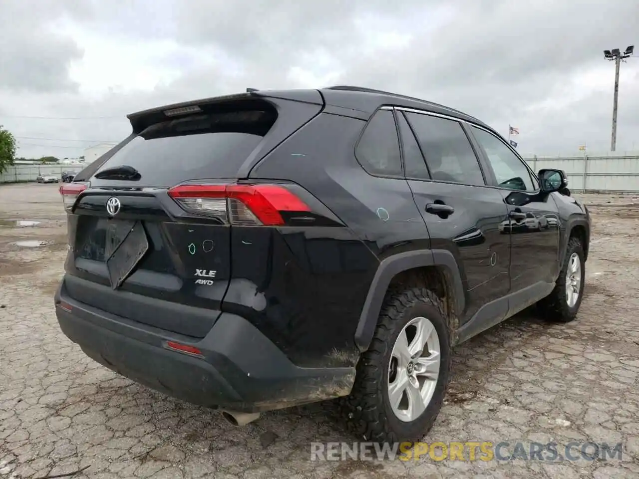 4 Photograph of a damaged car 2T3P1RFV9KC011579 TOYOTA RAV4 2019