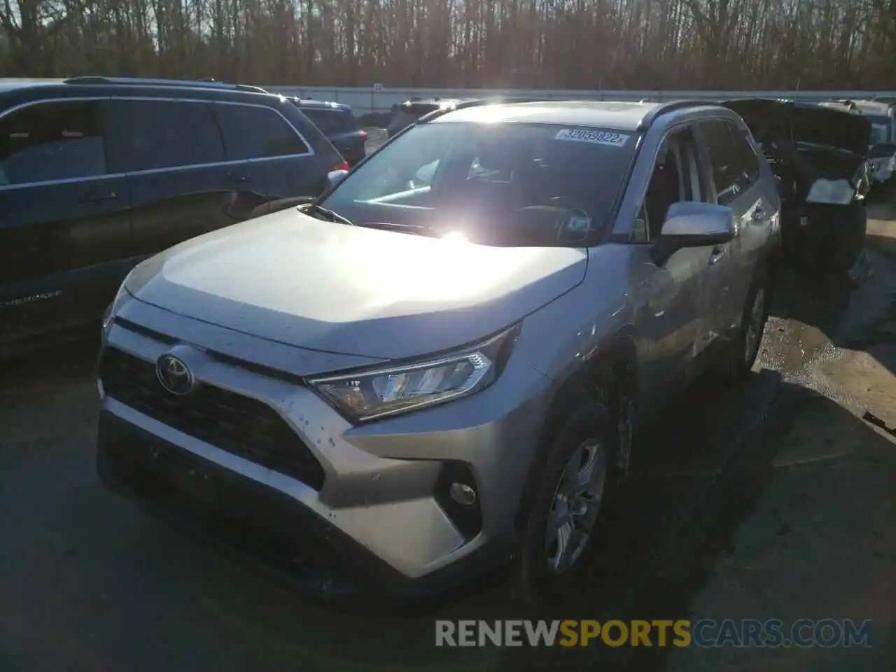 2 Photograph of a damaged car 2T3P1RFV9KC012635 TOYOTA RAV4 2019