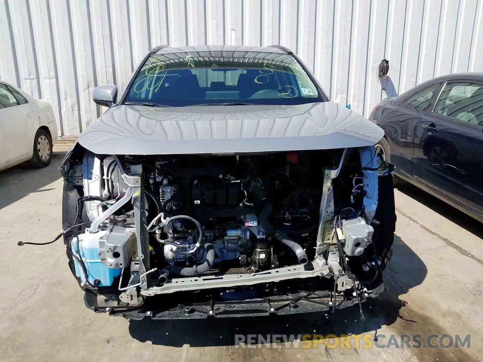 9 Photograph of a damaged car 2T3P1RFV9KC028107 TOYOTA RAV4 2019