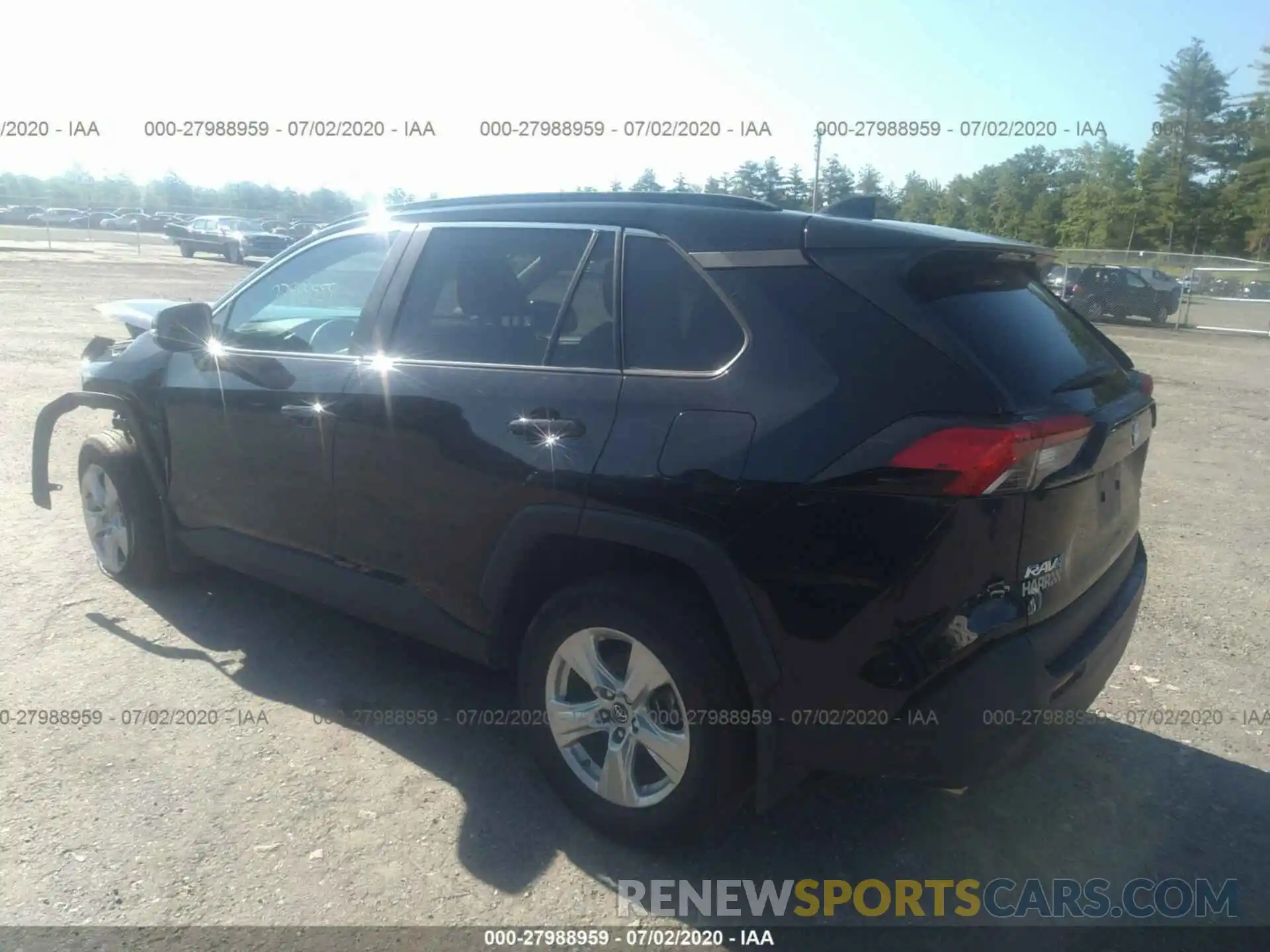 3 Photograph of a damaged car 2T3P1RFV9KC040466 TOYOTA RAV4 2019