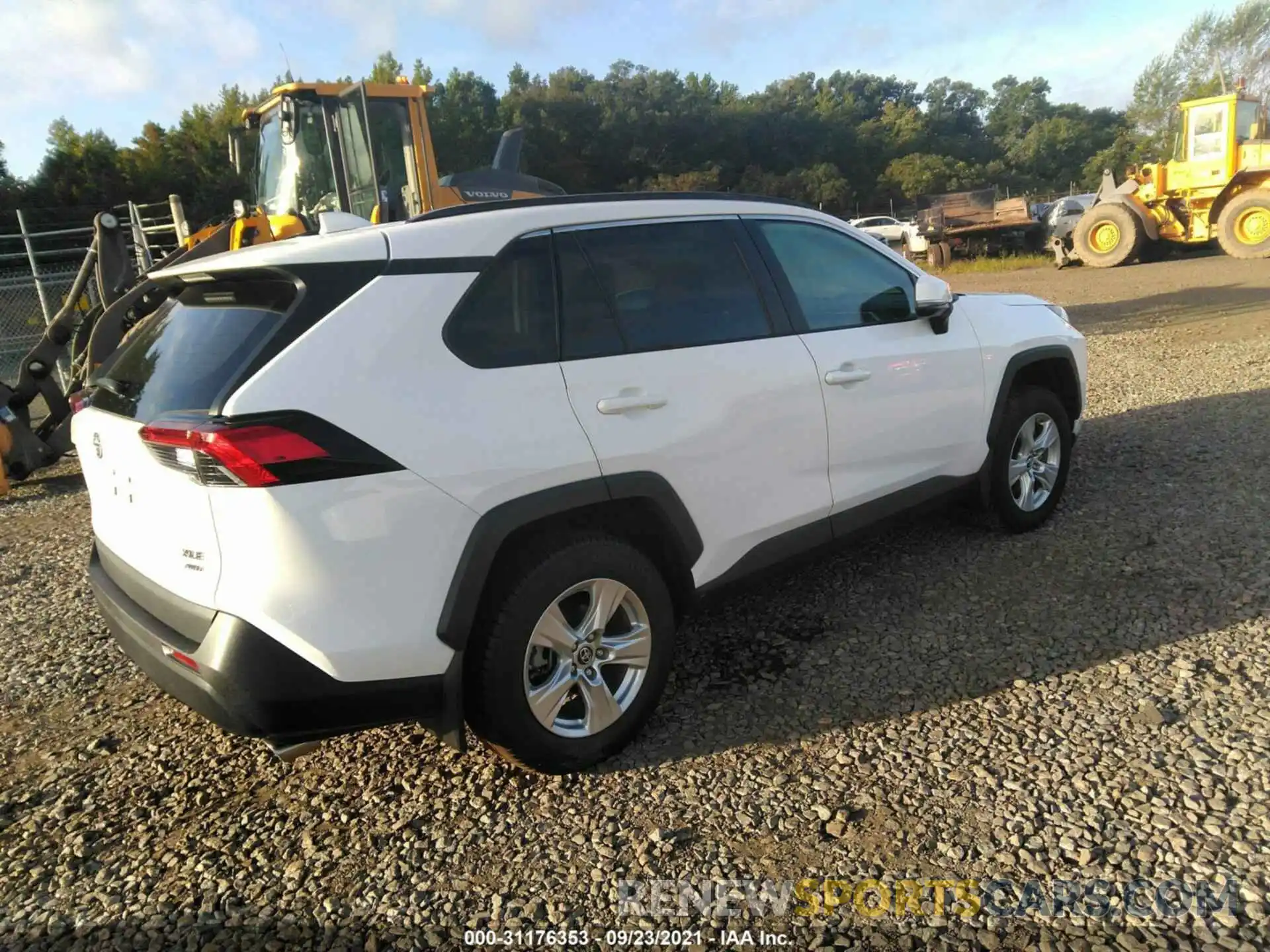 4 Фотография поврежденного автомобиля 2T3P1RFV9KC046798 TOYOTA RAV4 2019