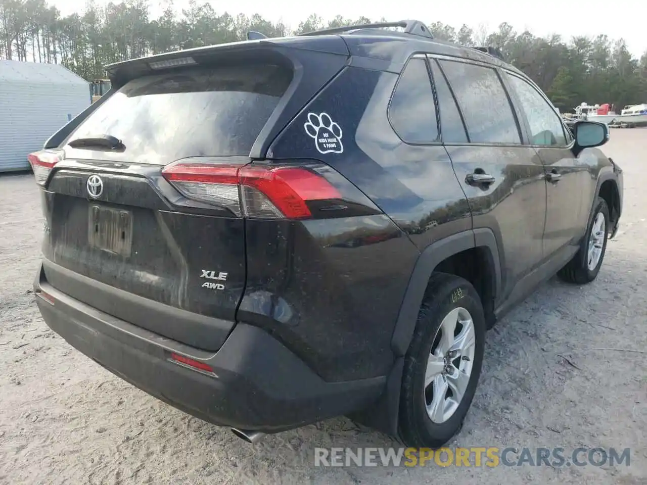 4 Photograph of a damaged car 2T3P1RFV9KC059213 TOYOTA RAV4 2019