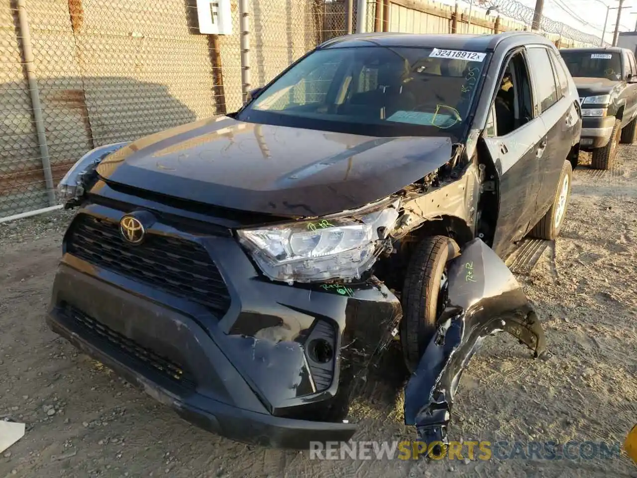 2 Photograph of a damaged car 2T3P1RFV9KW016134 TOYOTA RAV4 2019