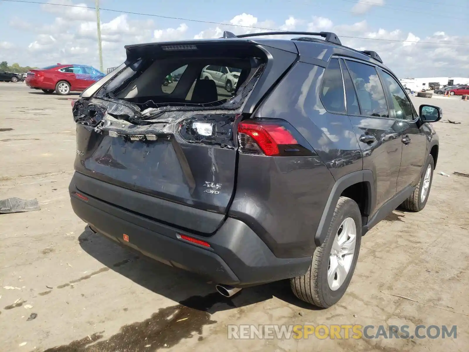 4 Photograph of a damaged car 2T3P1RFV9KW018191 TOYOTA RAV4 2019