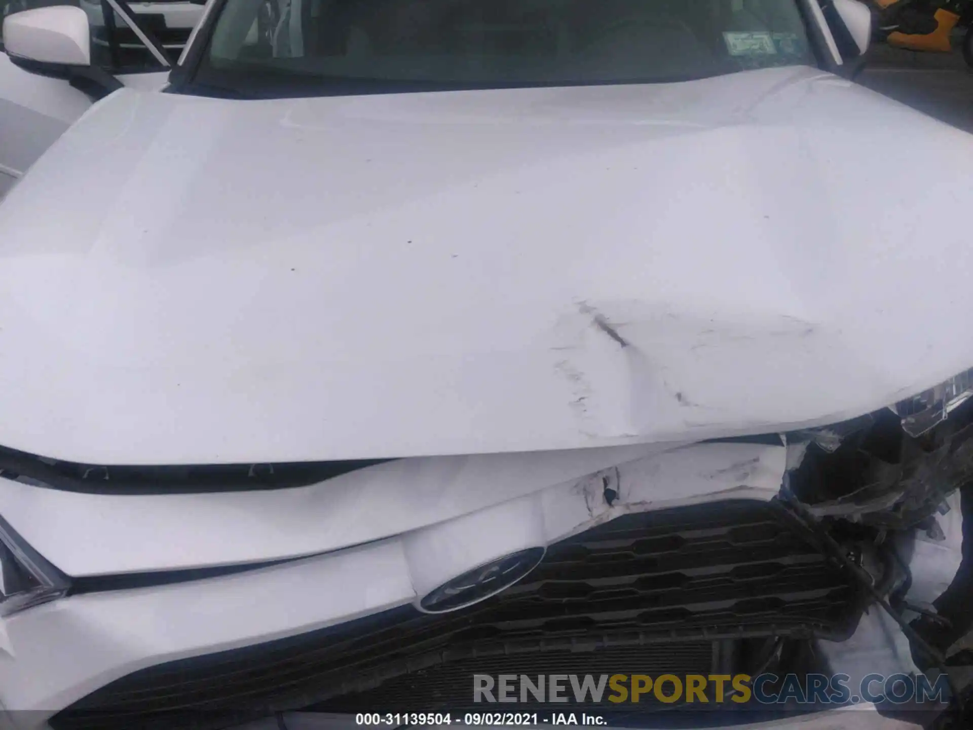 10 Photograph of a damaged car 2T3P1RFV9KW019132 TOYOTA RAV4 2019