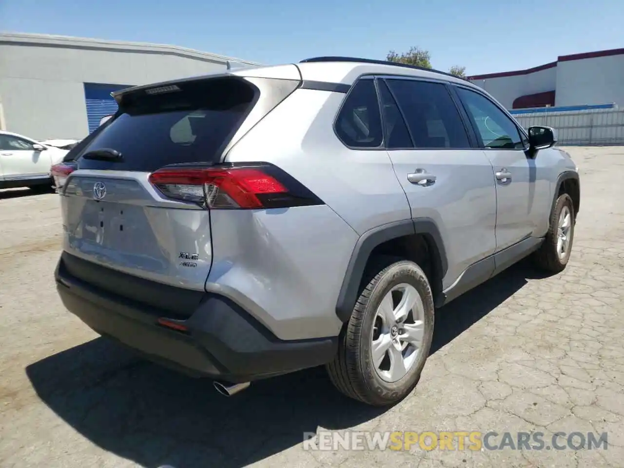 4 Photograph of a damaged car 2T3P1RFV9KW022385 TOYOTA RAV4 2019