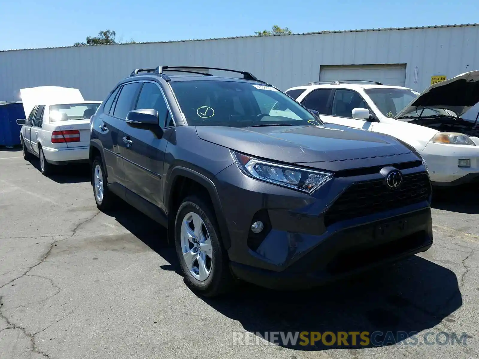 1 Фотография поврежденного автомобиля 2T3P1RFV9KW027148 TOYOTA RAV4 2019