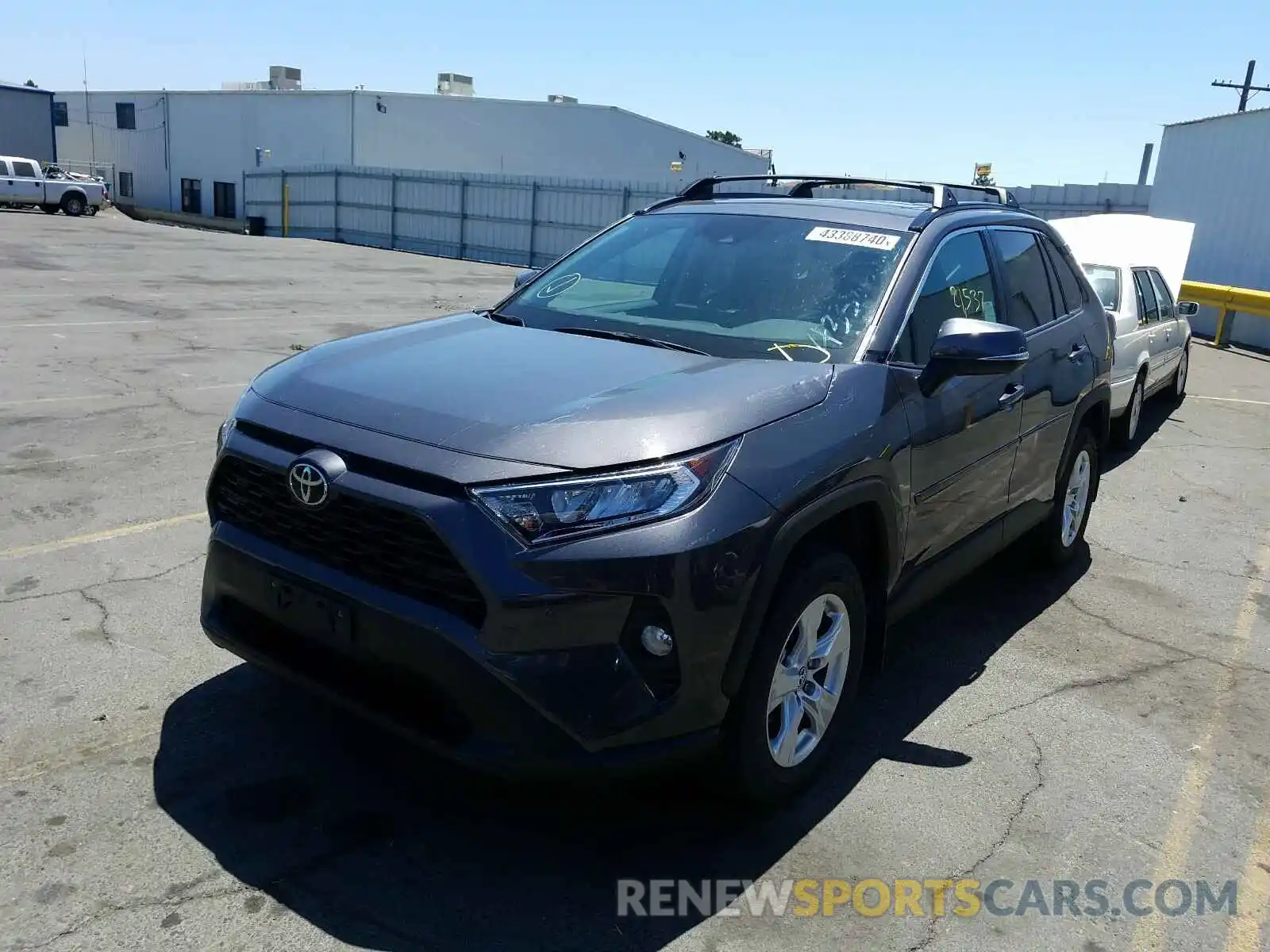 2 Фотография поврежденного автомобиля 2T3P1RFV9KW027148 TOYOTA RAV4 2019