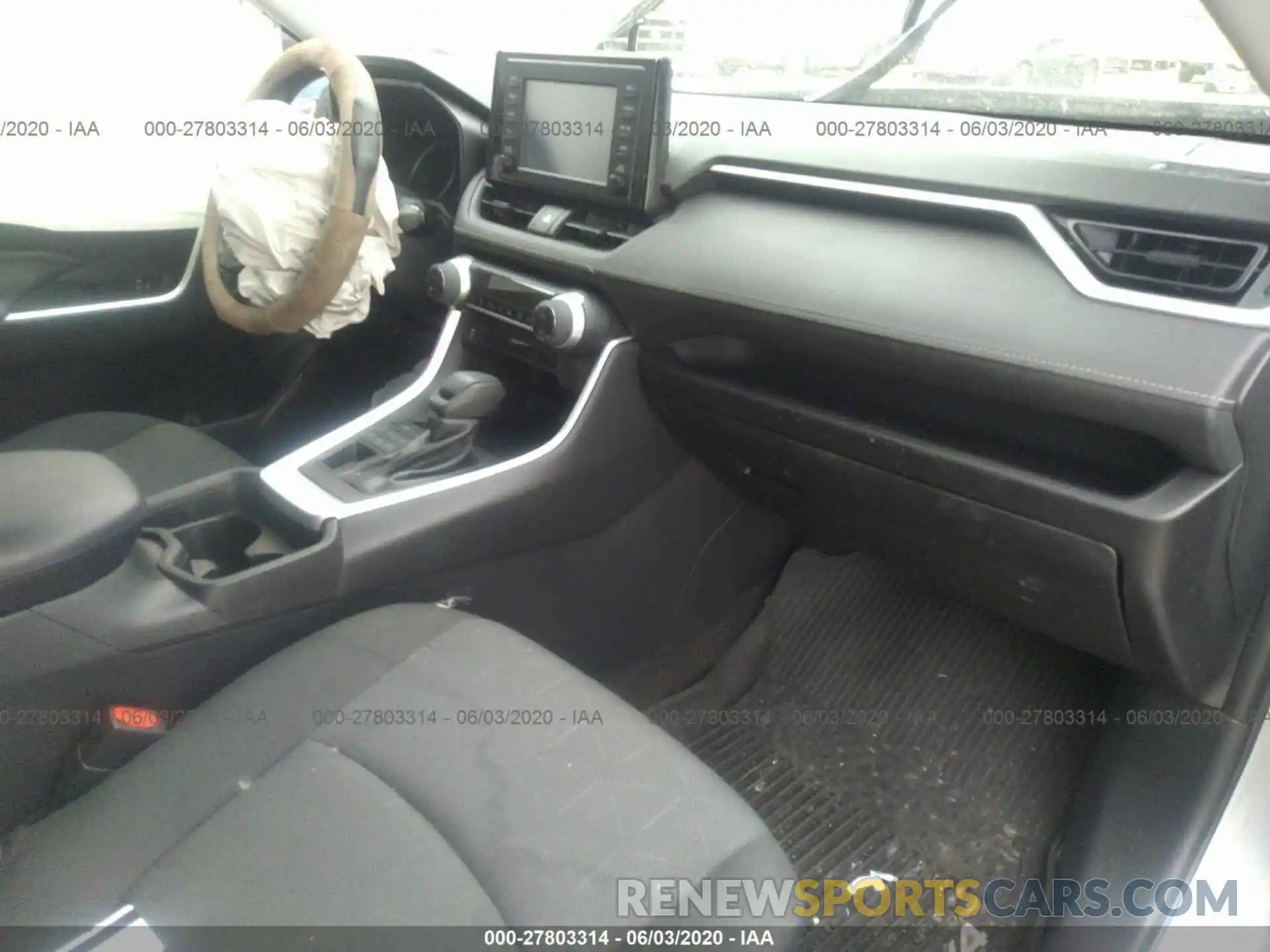 5 Photograph of a damaged car 2T3P1RFV9KW031927 TOYOTA RAV4 2019