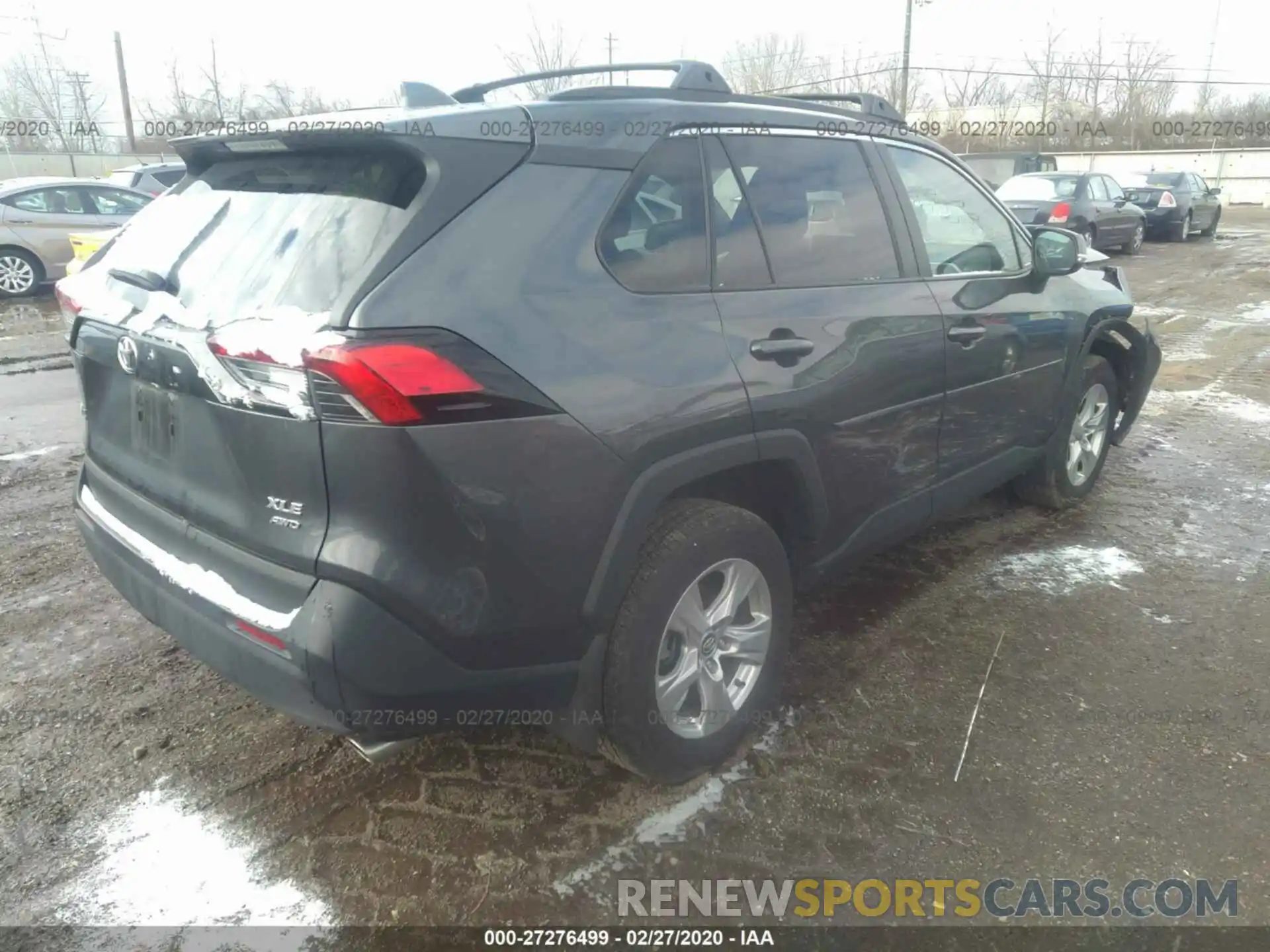 4 Photograph of a damaged car 2T3P1RFV9KW033306 TOYOTA RAV4 2019