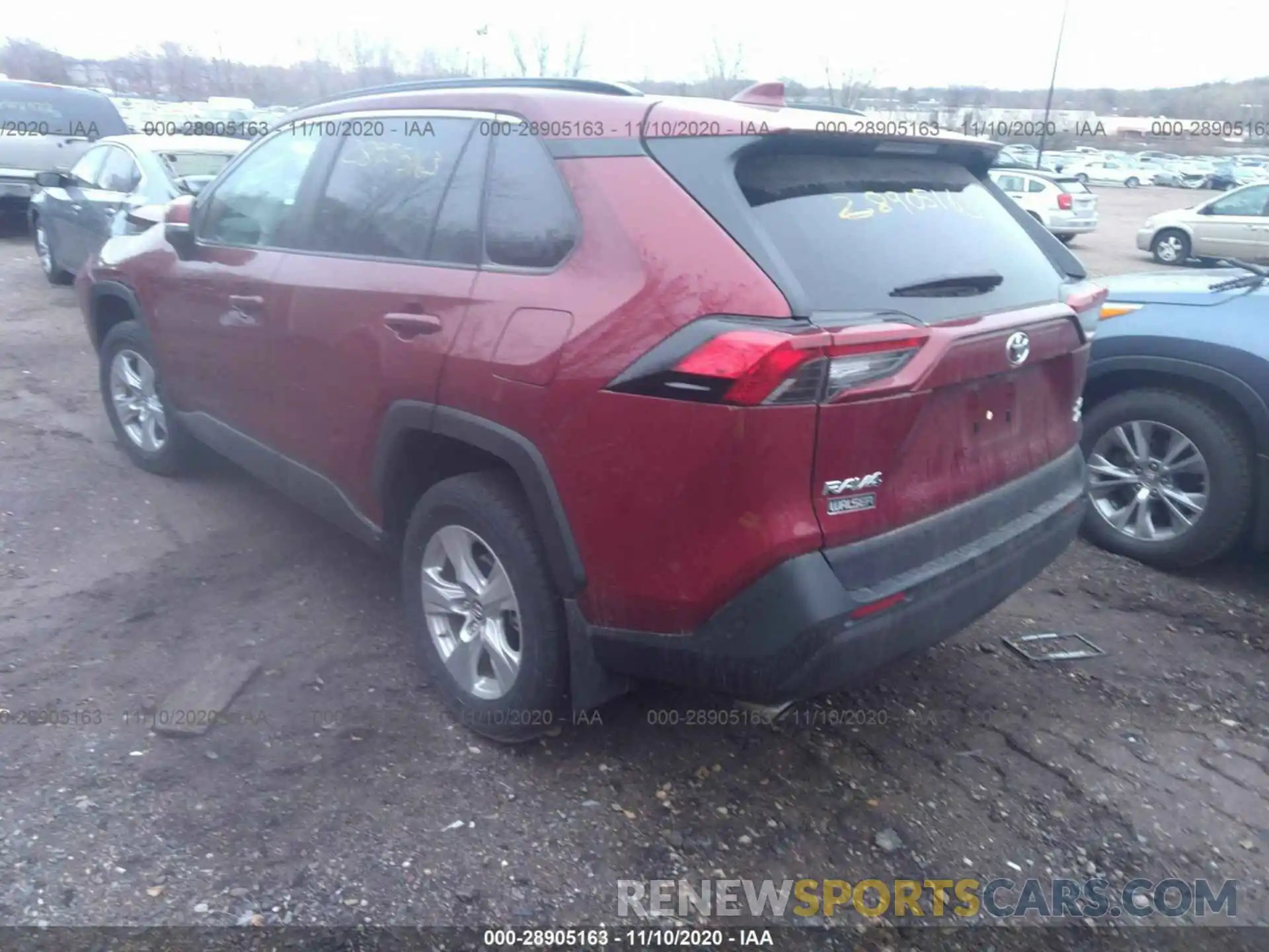 3 Photograph of a damaged car 2T3P1RFV9KW064152 TOYOTA RAV4 2019