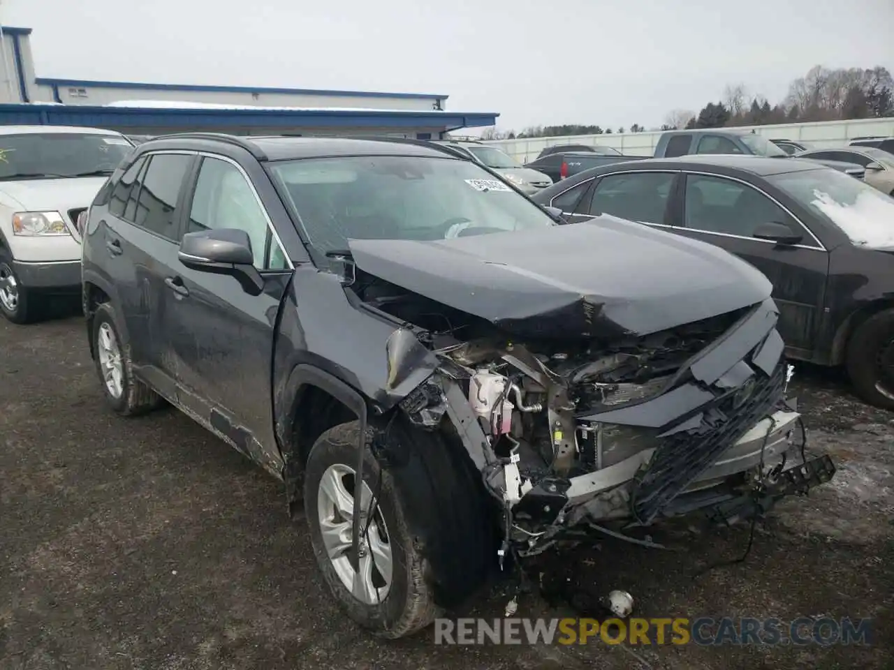 1 Photograph of a damaged car 2T3P1RFV9KW072378 TOYOTA RAV4 2019