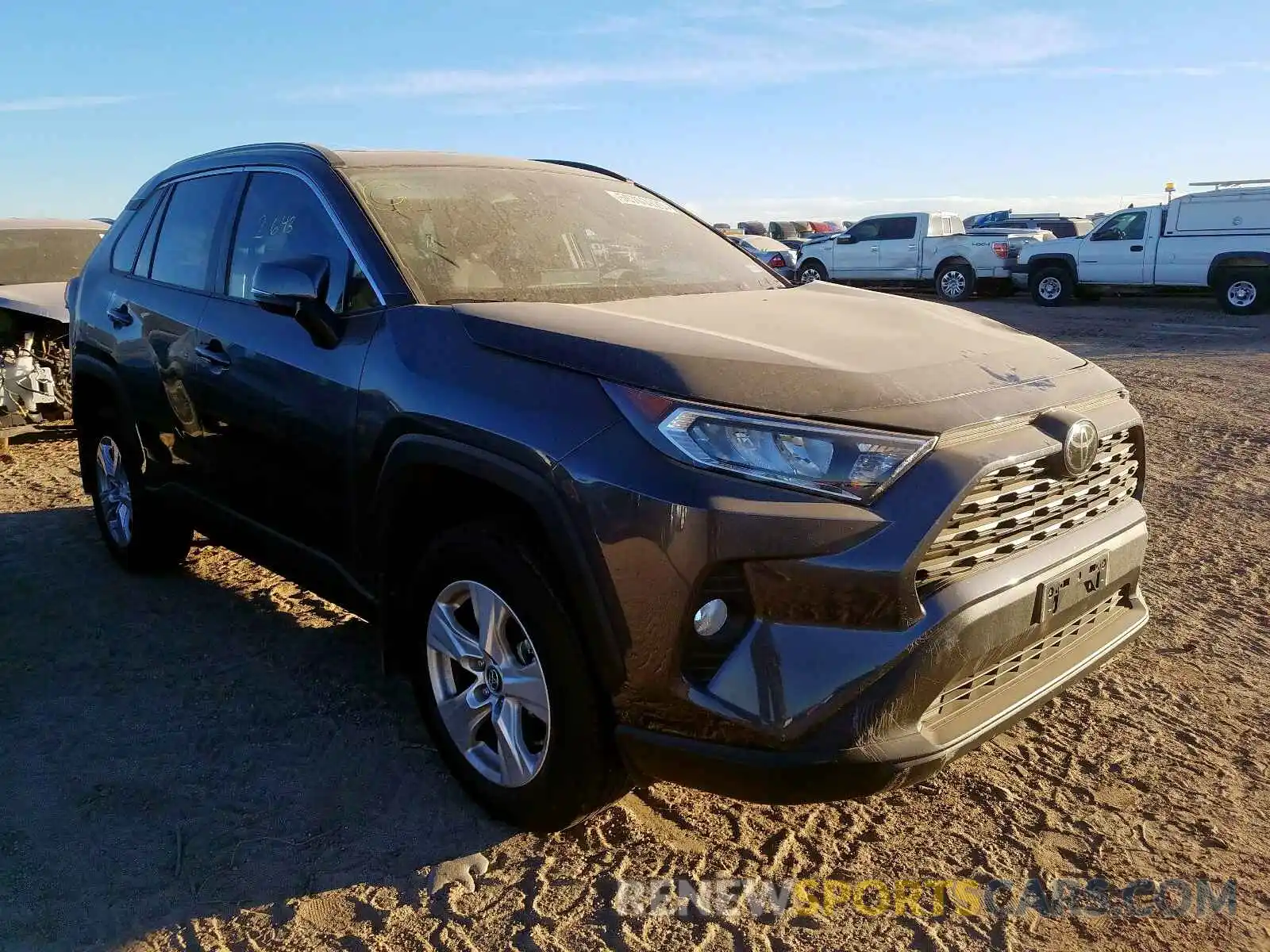 1 Photograph of a damaged car 2T3P1RFV9KW073725 TOYOTA RAV4 2019