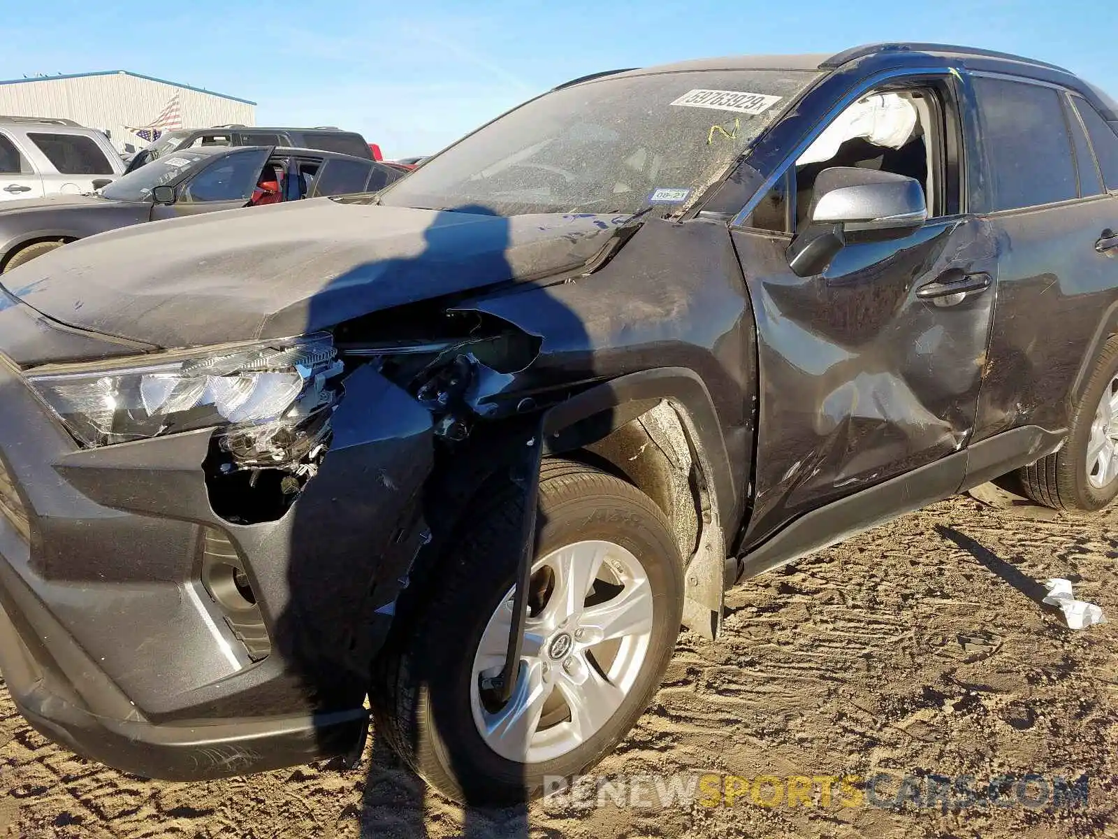 9 Photograph of a damaged car 2T3P1RFV9KW073725 TOYOTA RAV4 2019