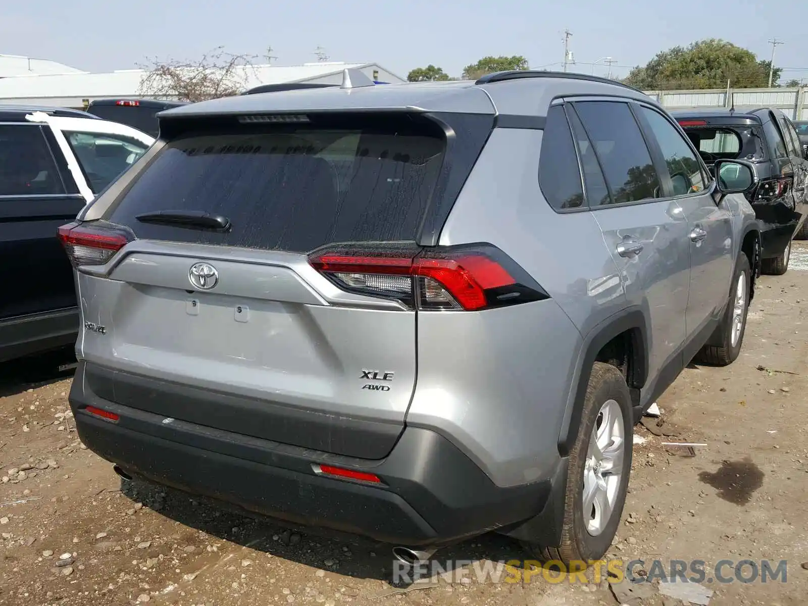 4 Photograph of a damaged car 2T3P1RFV9KW073983 TOYOTA RAV4 2019