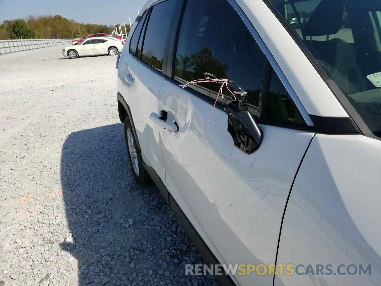 9 Photograph of a damaged car 2T3P1RFVXKC003250 TOYOTA RAV4 2019