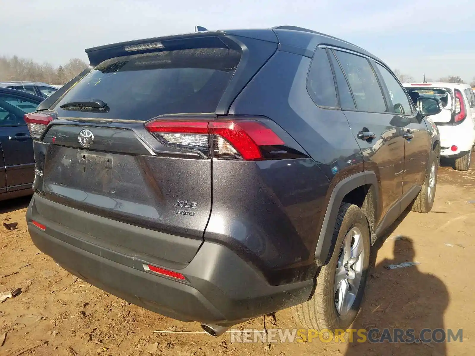 4 Photograph of a damaged car 2T3P1RFVXKC007332 TOYOTA RAV4 2019