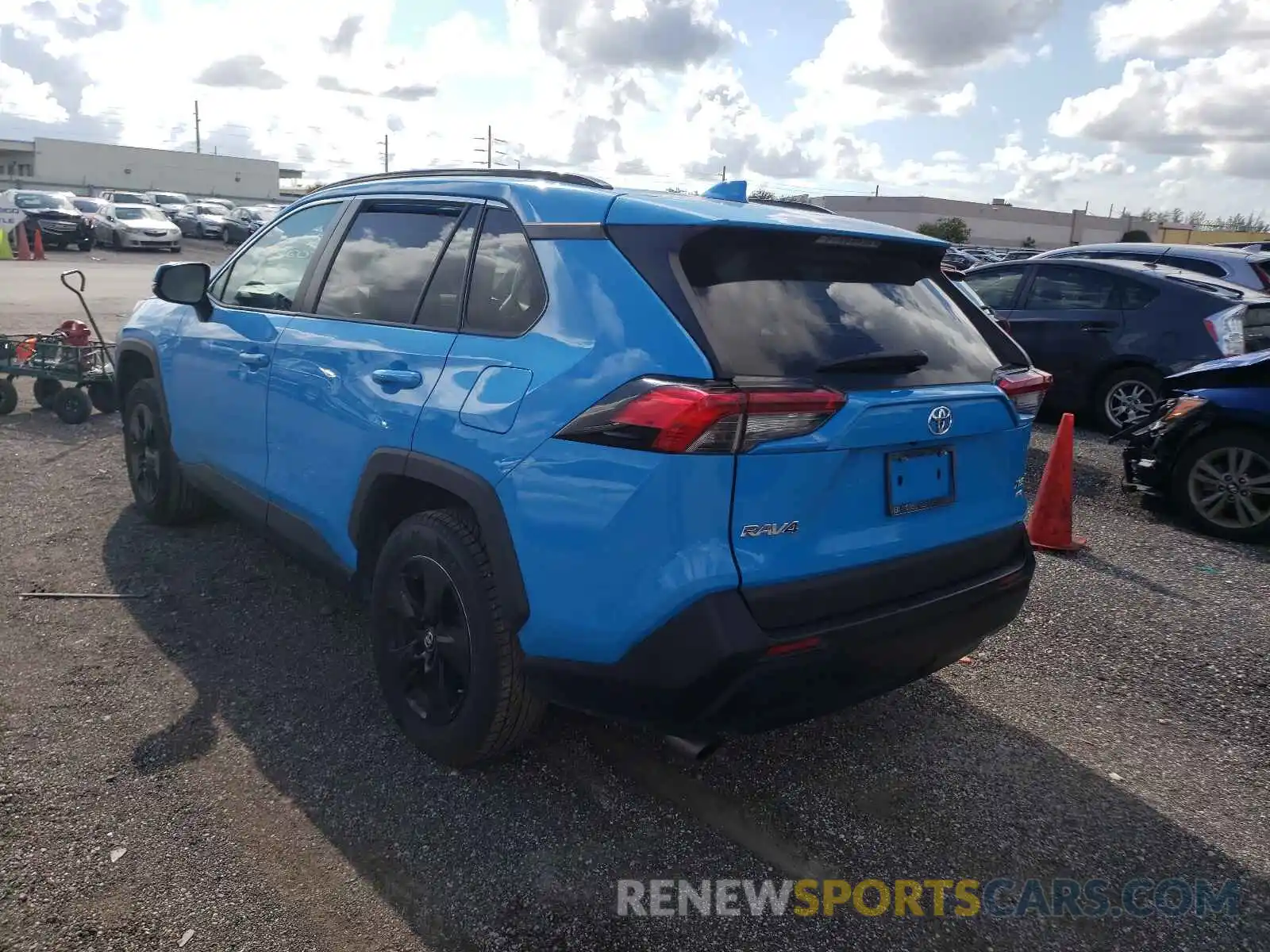 3 Photograph of a damaged car 2T3P1RFVXKC010280 TOYOTA RAV4 2019