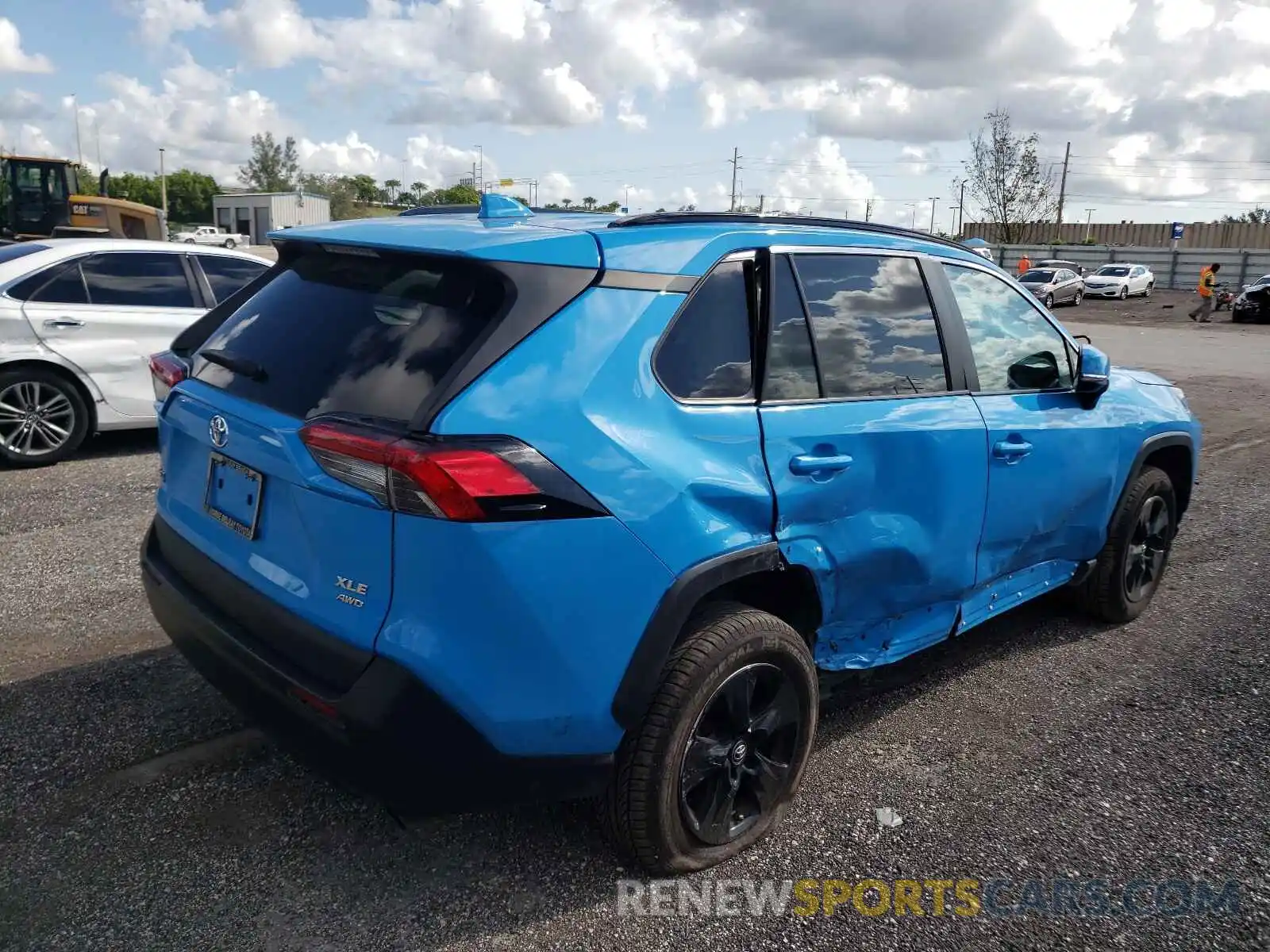 4 Photograph of a damaged car 2T3P1RFVXKC010280 TOYOTA RAV4 2019