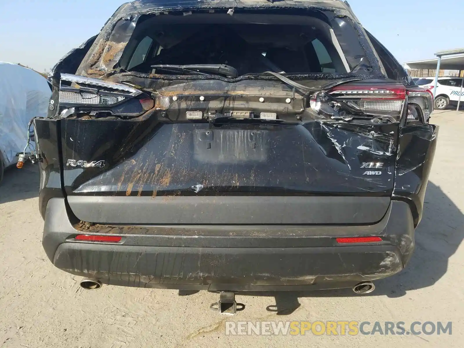 9 Photograph of a damaged car 2T3P1RFVXKC012935 TOYOTA RAV4 2019