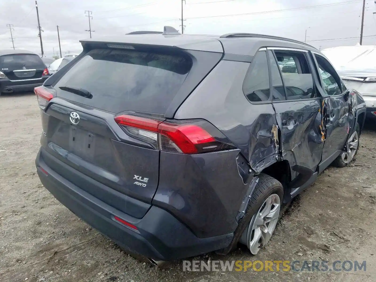 4 Фотография поврежденного автомобиля 2T3P1RFVXKC015916 TOYOTA RAV4 2019