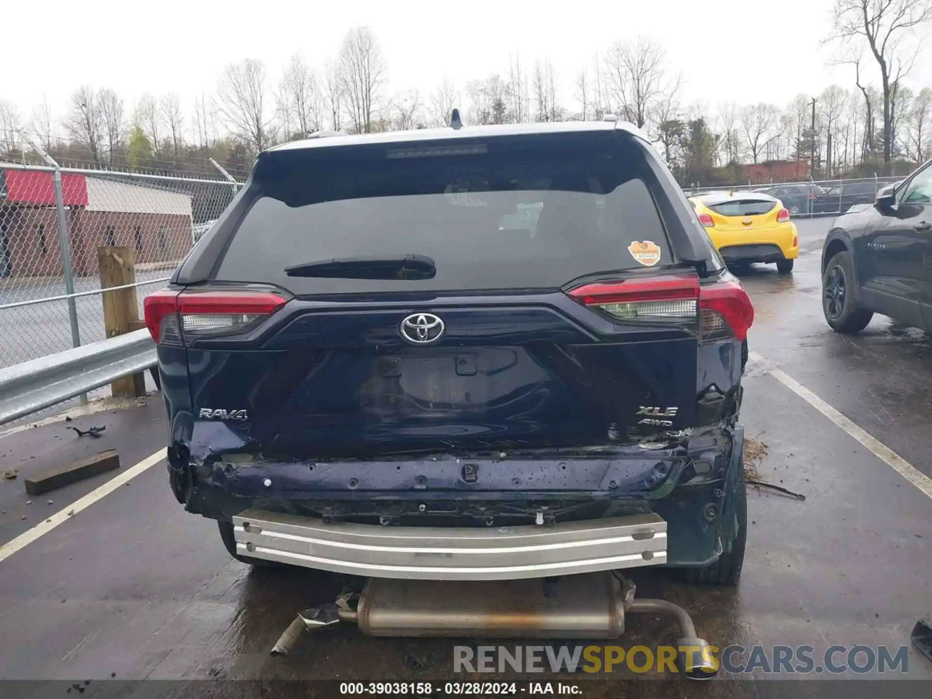 17 Photograph of a damaged car 2T3P1RFVXKC024826 TOYOTA RAV4 2019