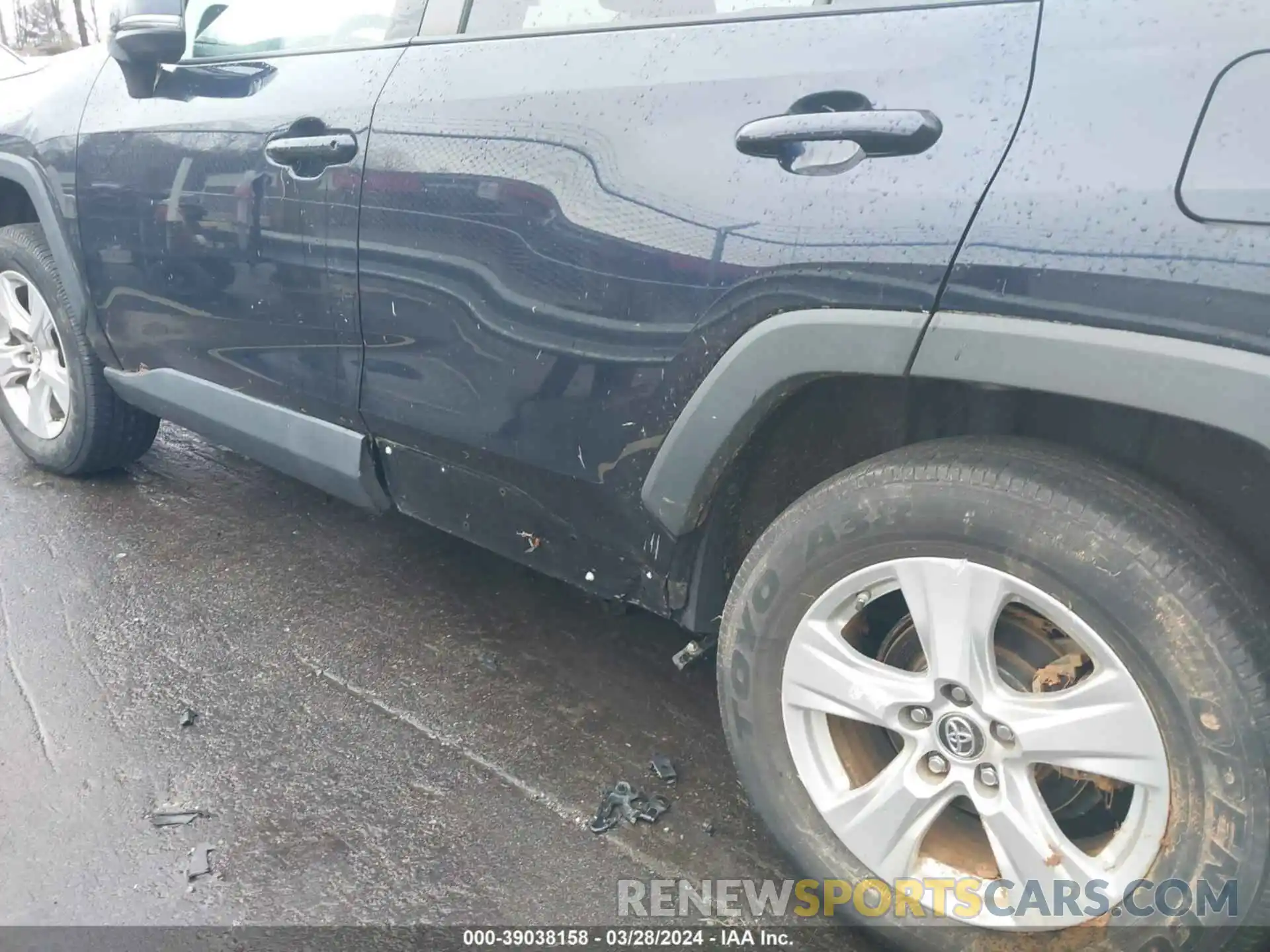 19 Photograph of a damaged car 2T3P1RFVXKC024826 TOYOTA RAV4 2019