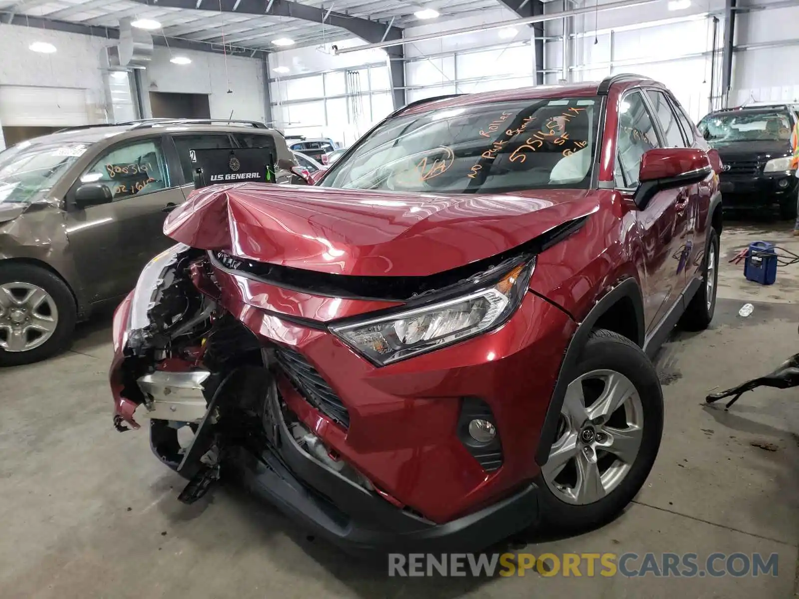 2 Фотография поврежденного автомобиля 2T3P1RFVXKC025247 TOYOTA RAV4 2019