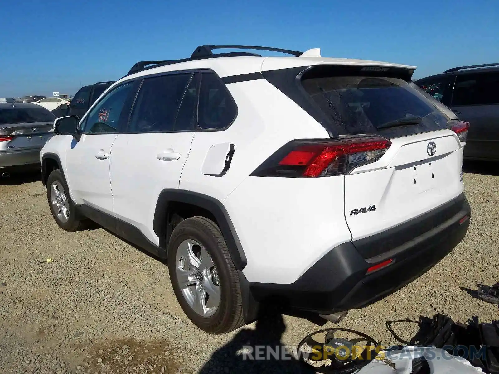 3 Photograph of a damaged car 2T3P1RFVXKC037012 TOYOTA RAV4 2019