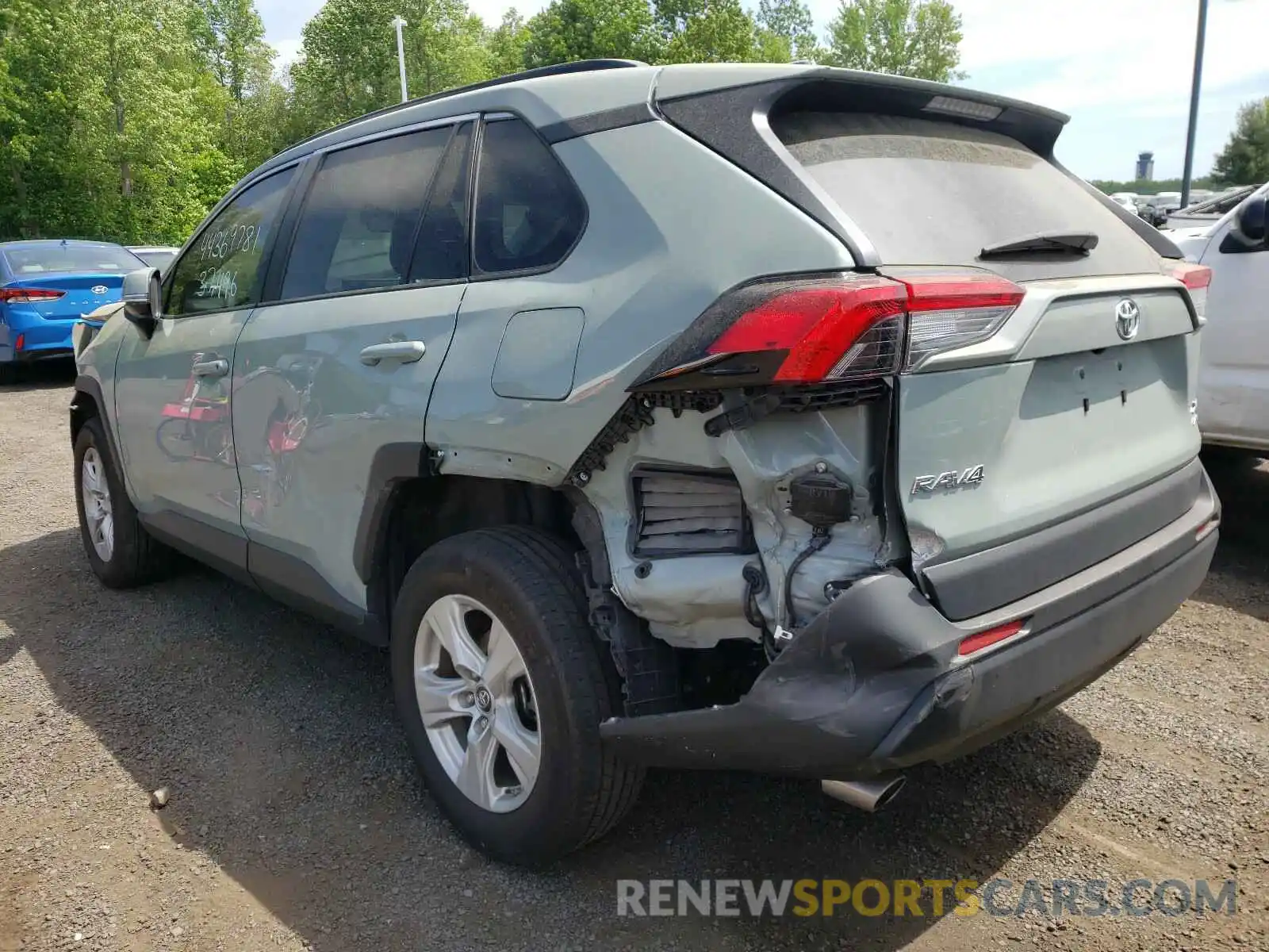 3 Photograph of a damaged car 2T3P1RFVXKC040864 TOYOTA RAV4 2019