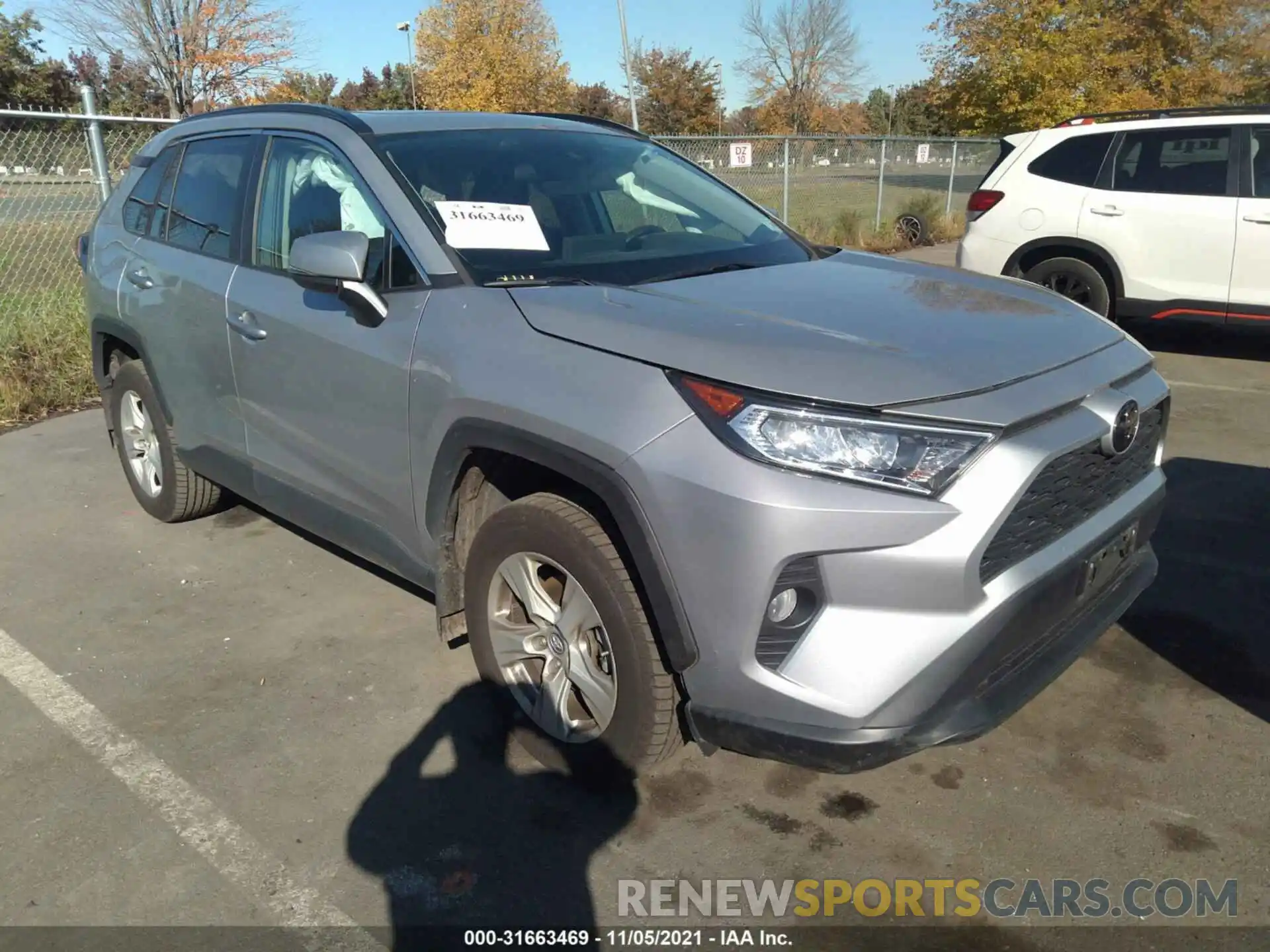 1 Photograph of a damaged car 2T3P1RFVXKW014716 TOYOTA RAV4 2019